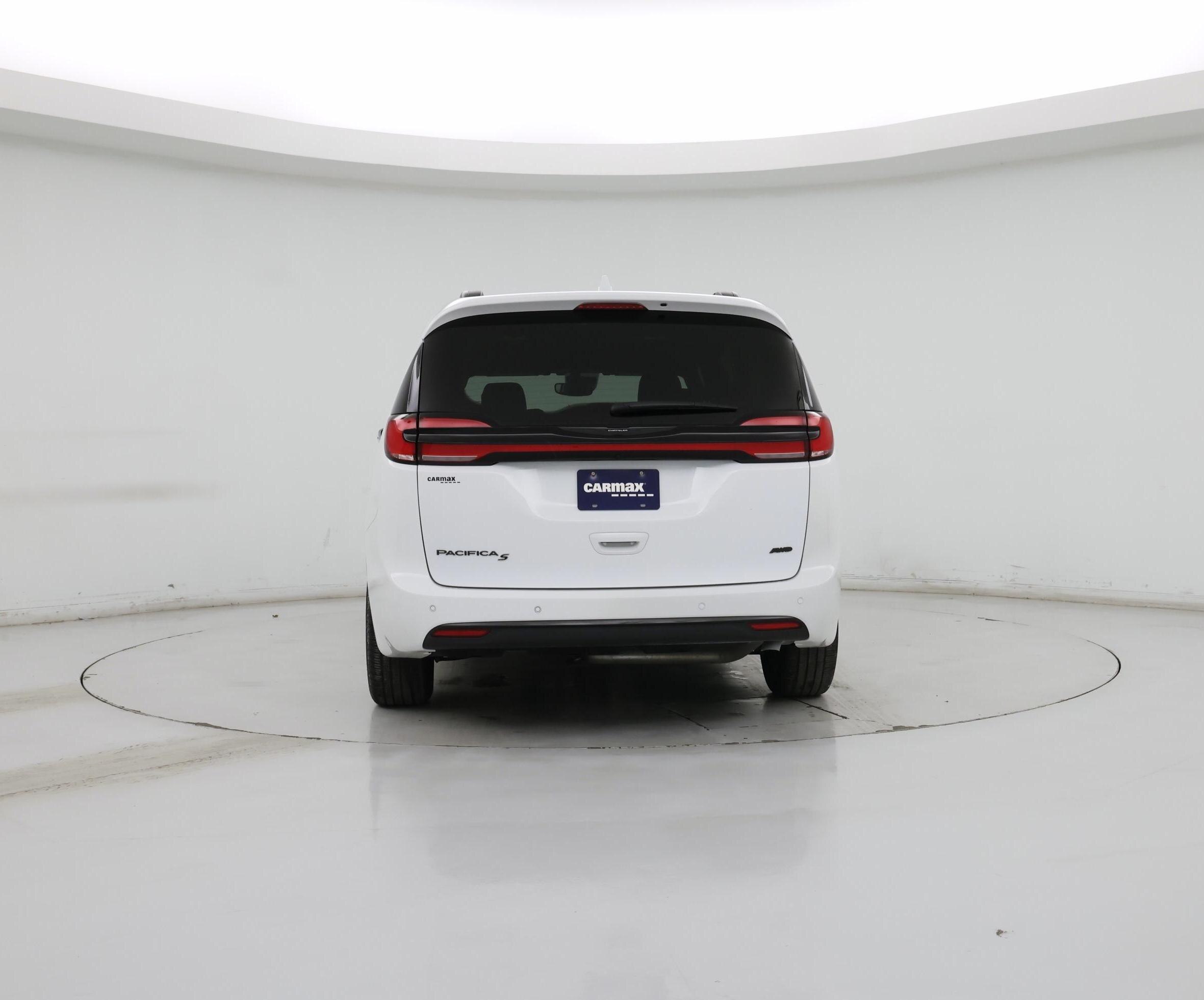 Thumbnail: 2022 Chrysler Pacifica - 6