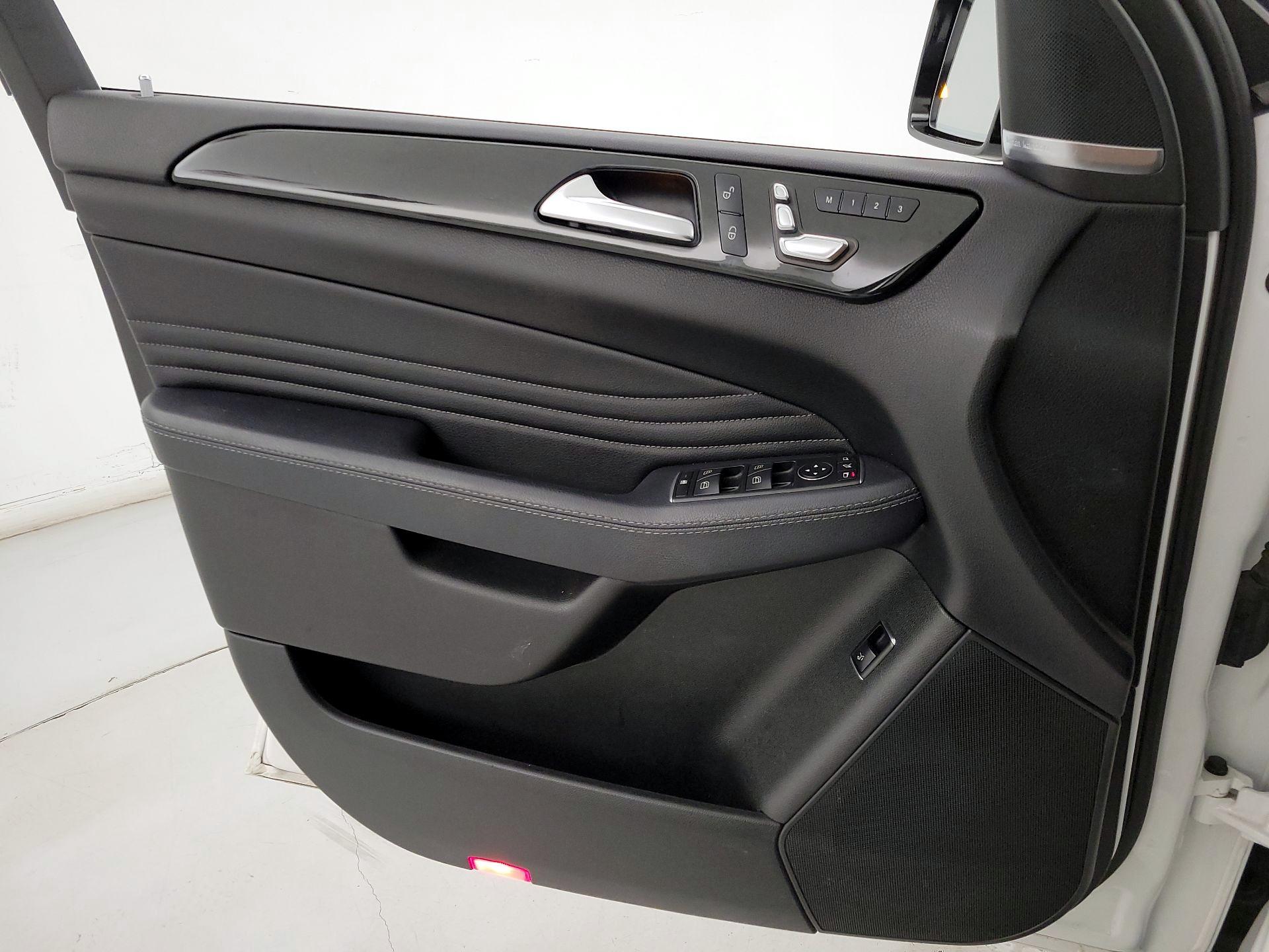 Thumbnail: 2019 Mercedes-Benz GLE - 12