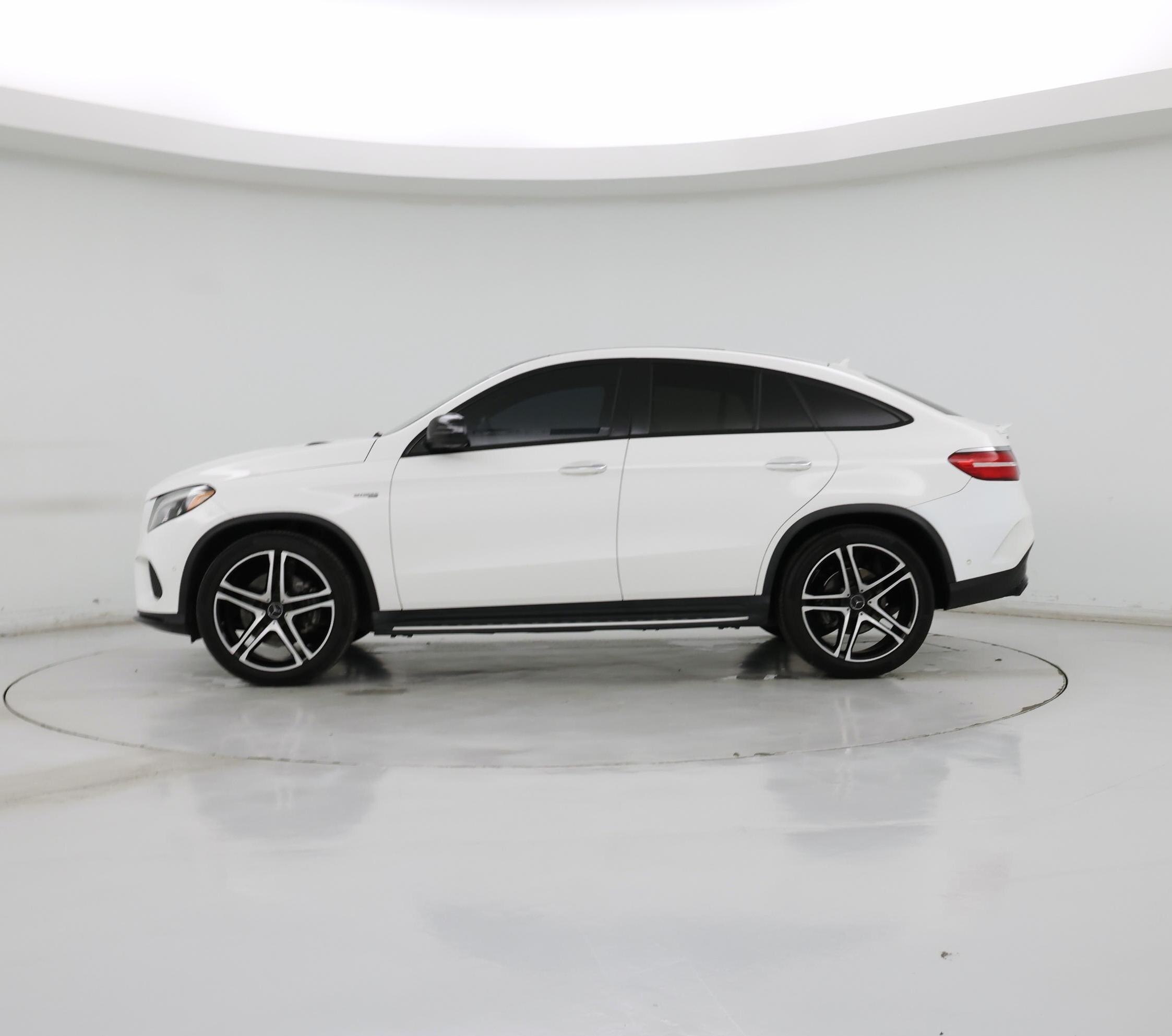 Thumbnail: 2019 Mercedes-Benz GLE - 3