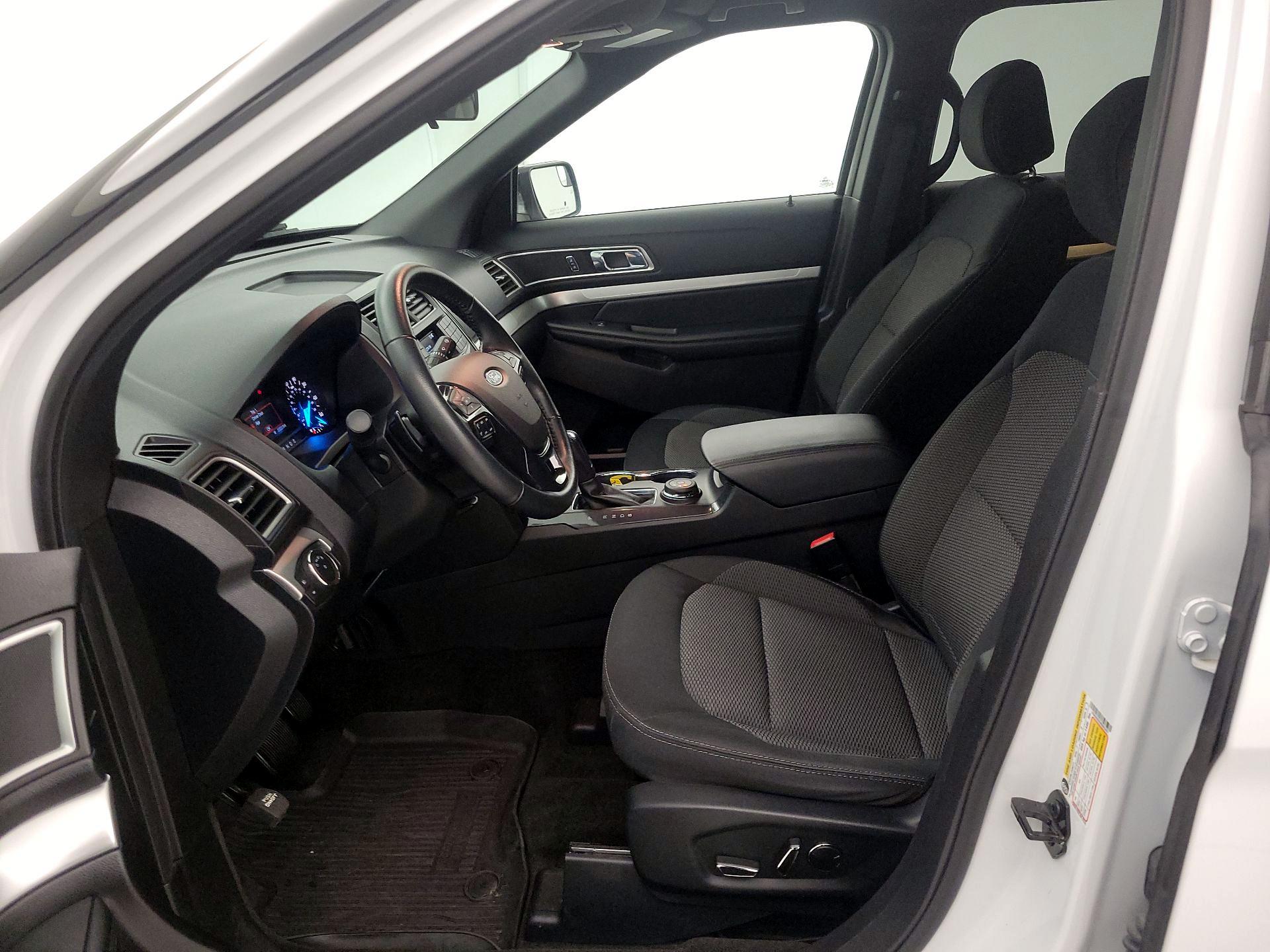 Thumbnail: 2017 Ford Explorer - 11