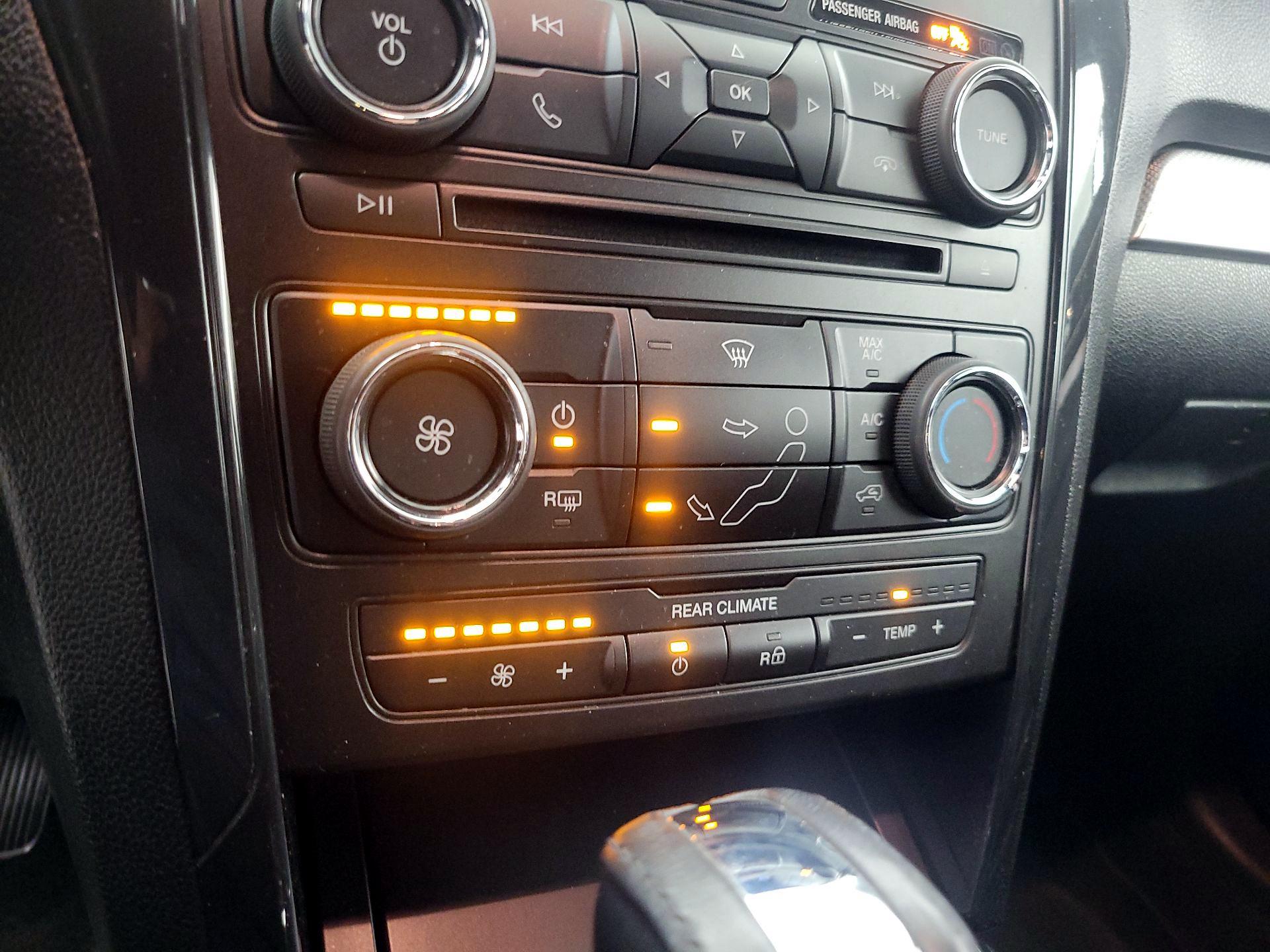 Thumbnail: 2017 Ford Explorer - 16