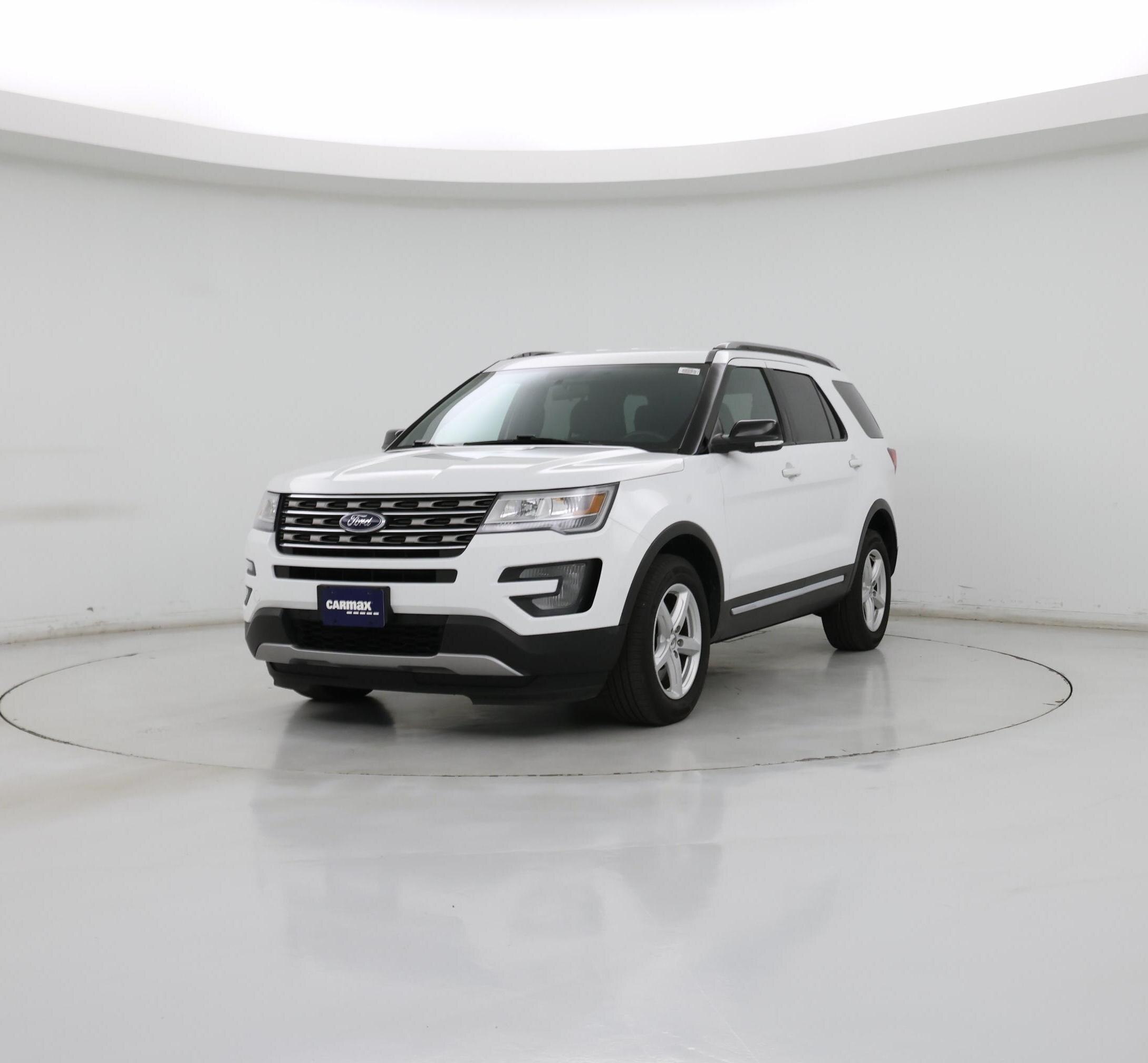 Thumbnail: 2017 Ford Explorer - 4