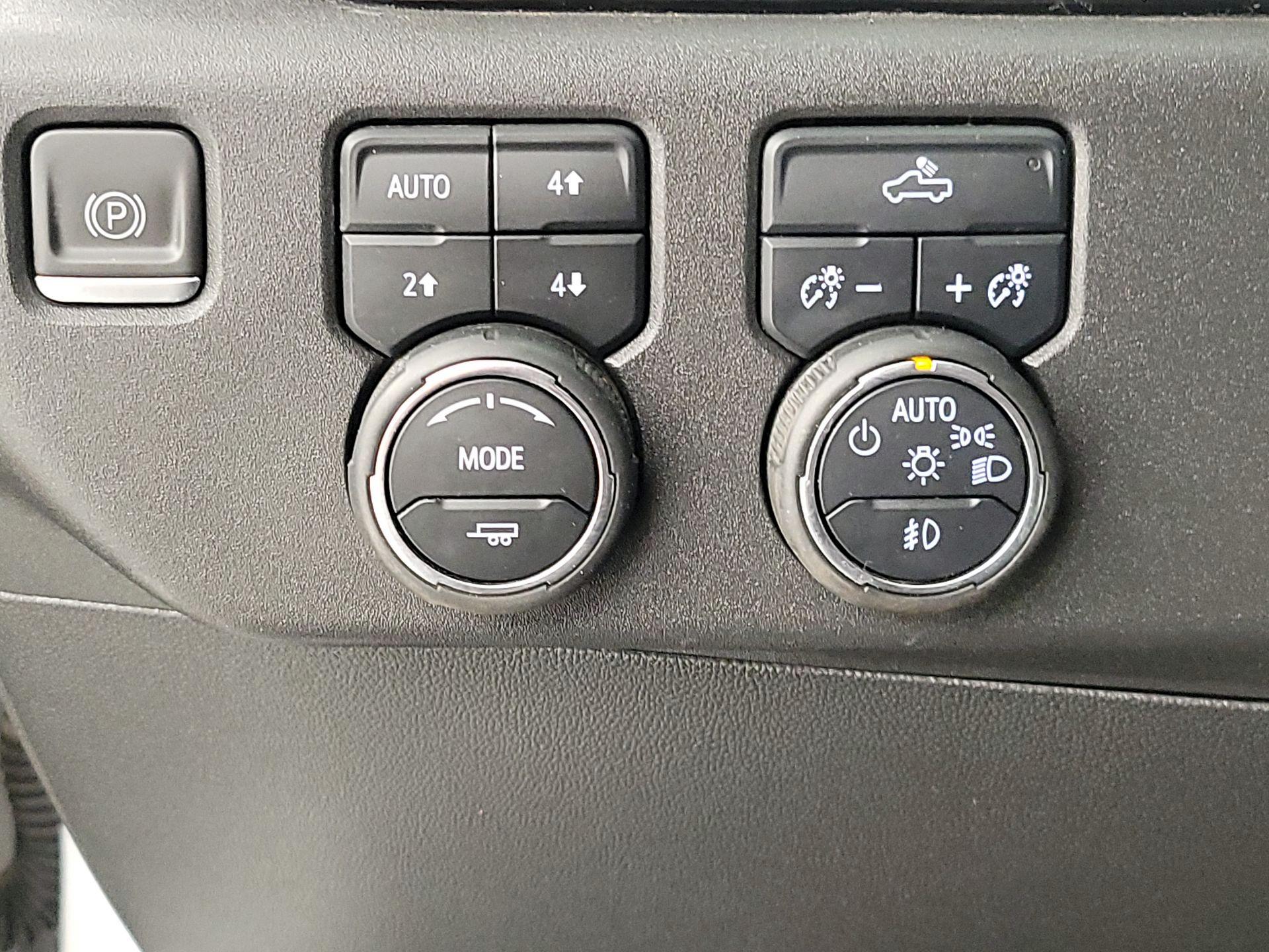 Thumbnail: 2023 Chevrolet Silverado 1500 - 13