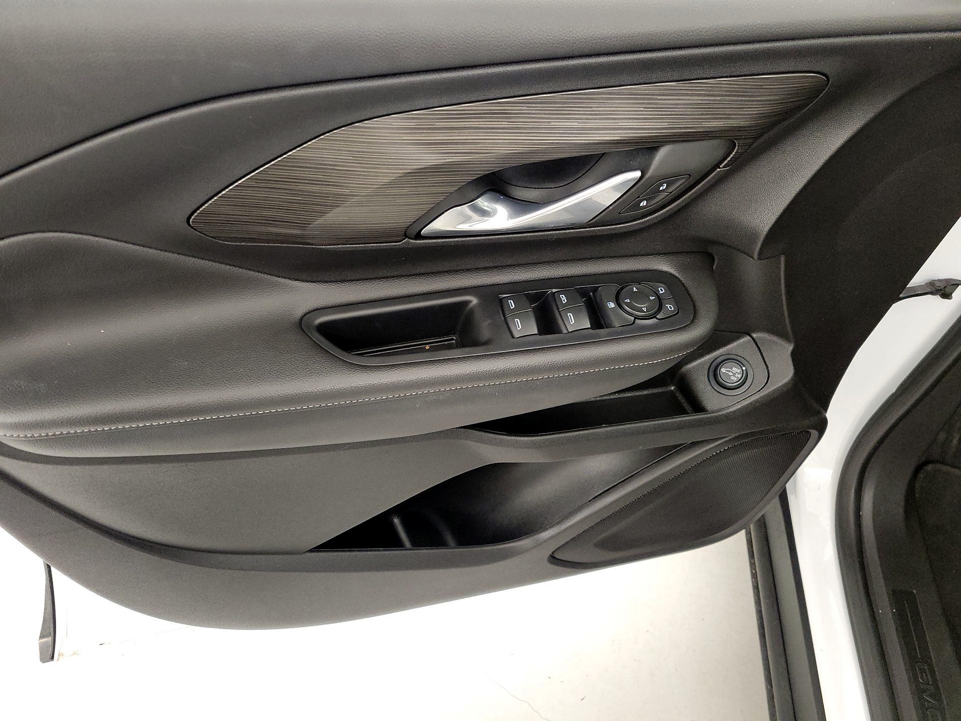 Thumbnail: 2023 GMC Terrain - 12