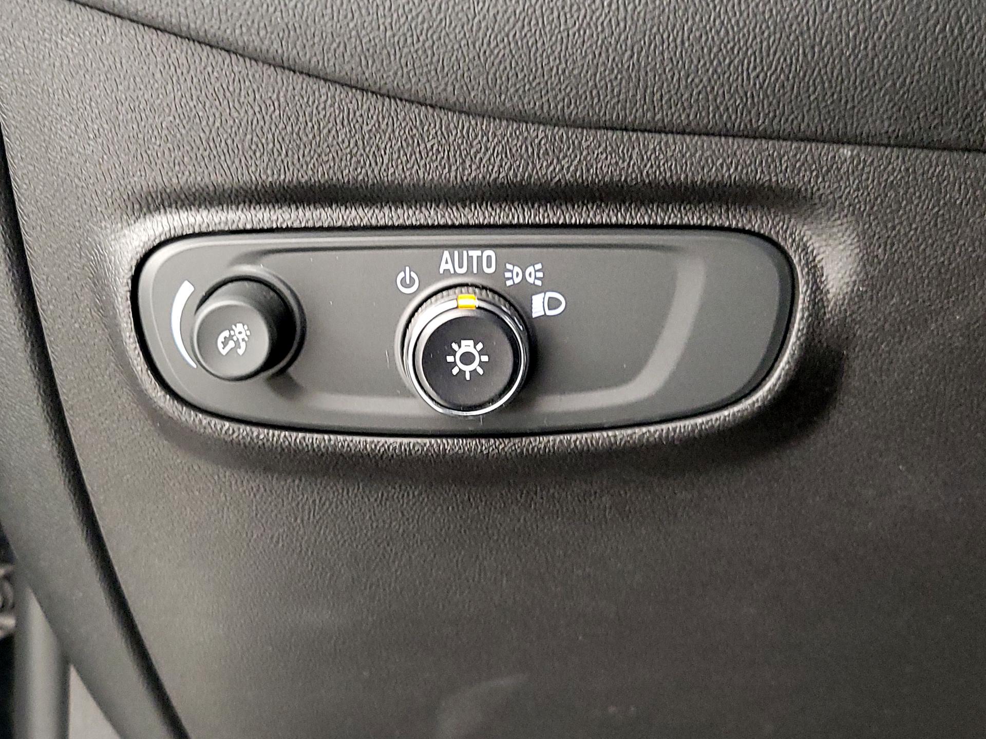 Thumbnail: 2023 Chevrolet Equinox - 13