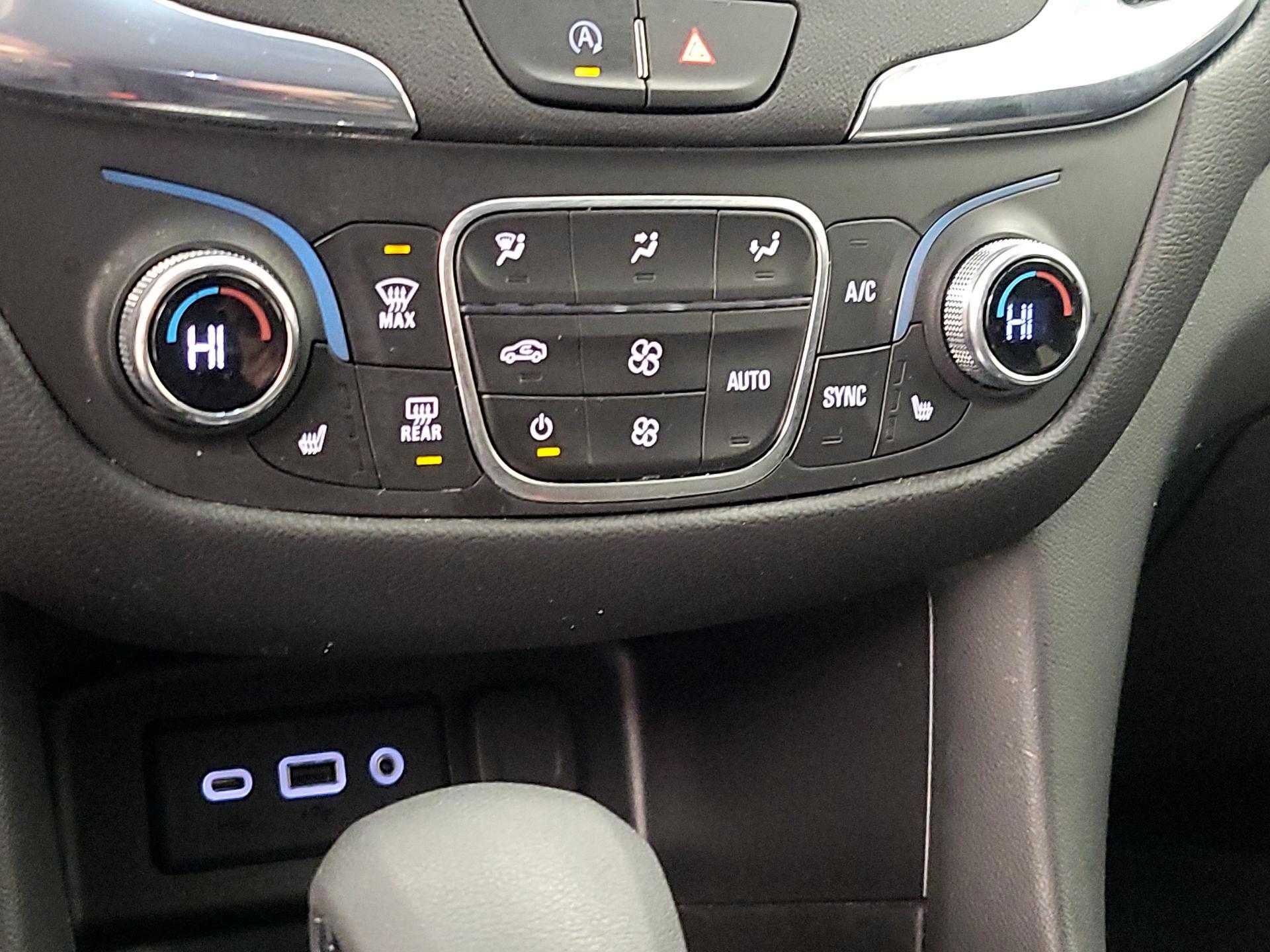 Thumbnail: 2023 Chevrolet Equinox - 16