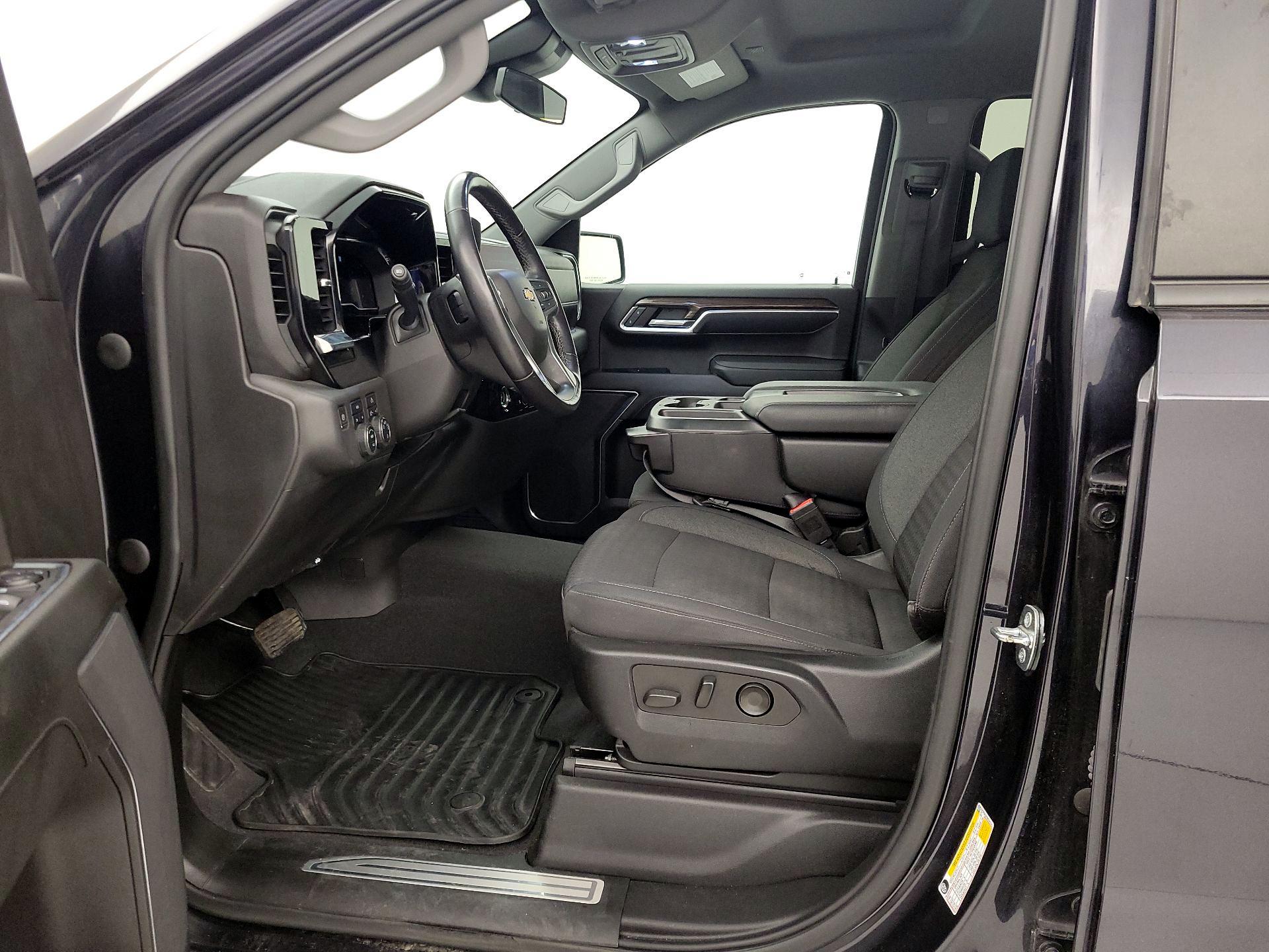 Thumbnail: 2022 Chevrolet Silverado 1500 - 9