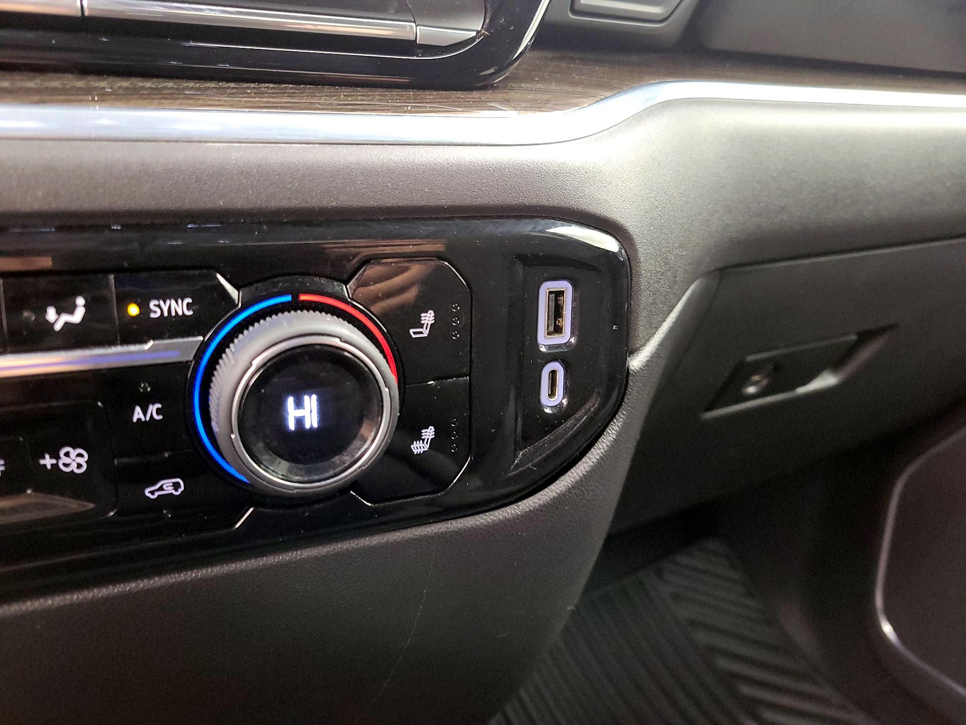 Thumbnail: 2022 Chevrolet Silverado 1500 - 16