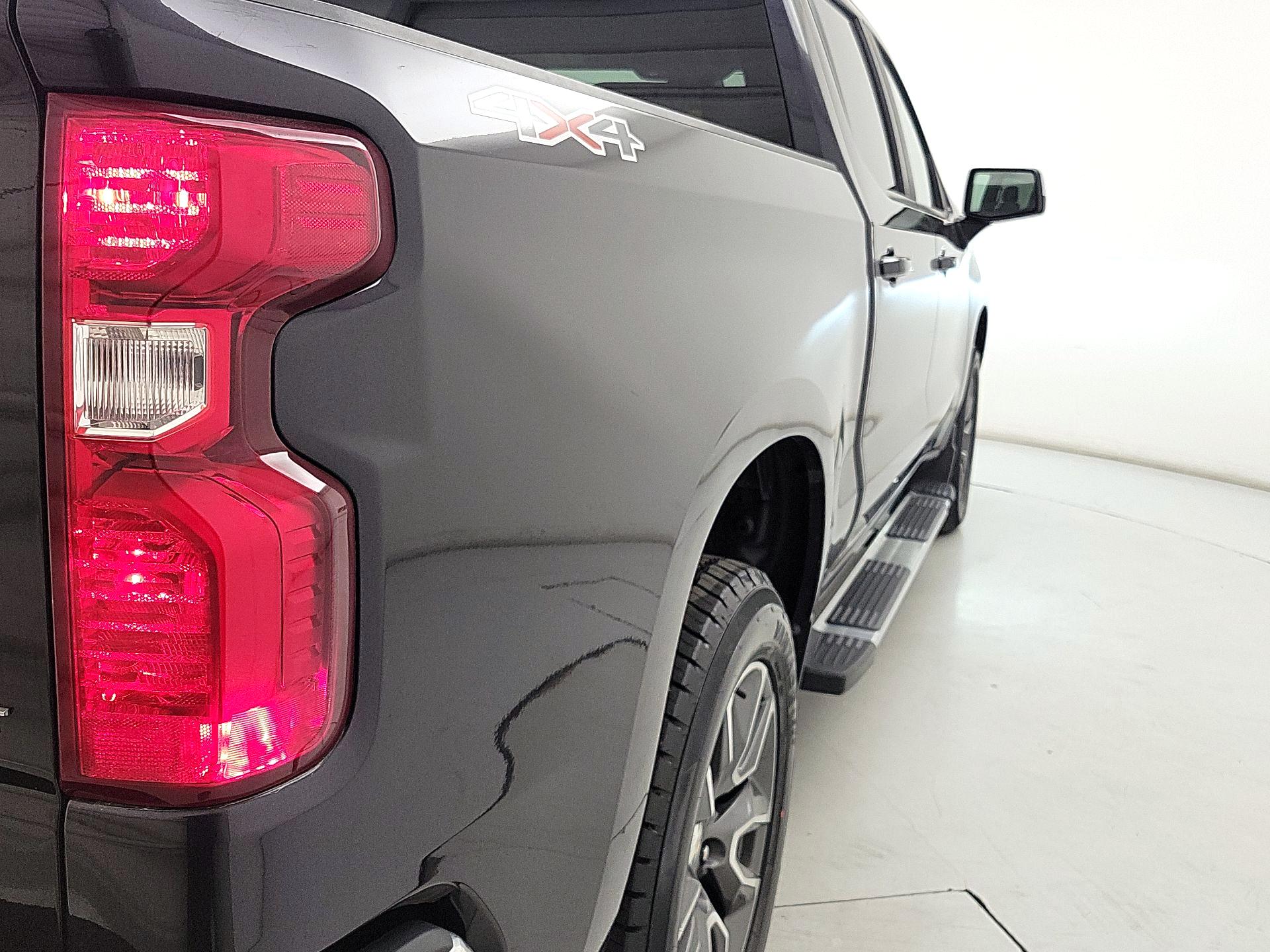 Thumbnail: 2022 Chevrolet Silverado 1500 - 5