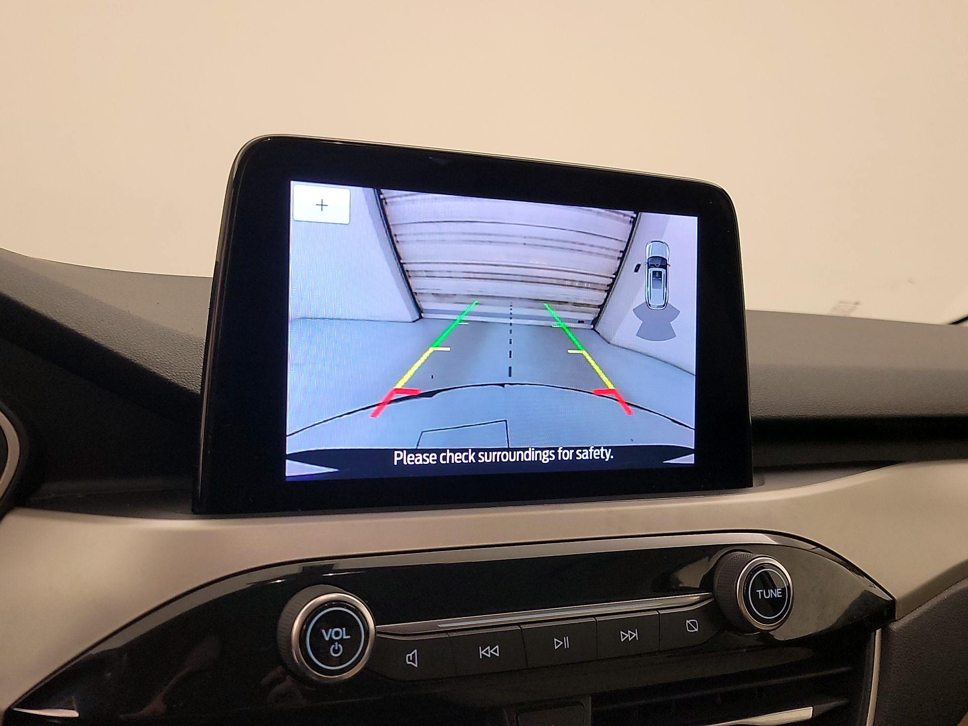 Thumbnail: 2021 Ford Escape - 15