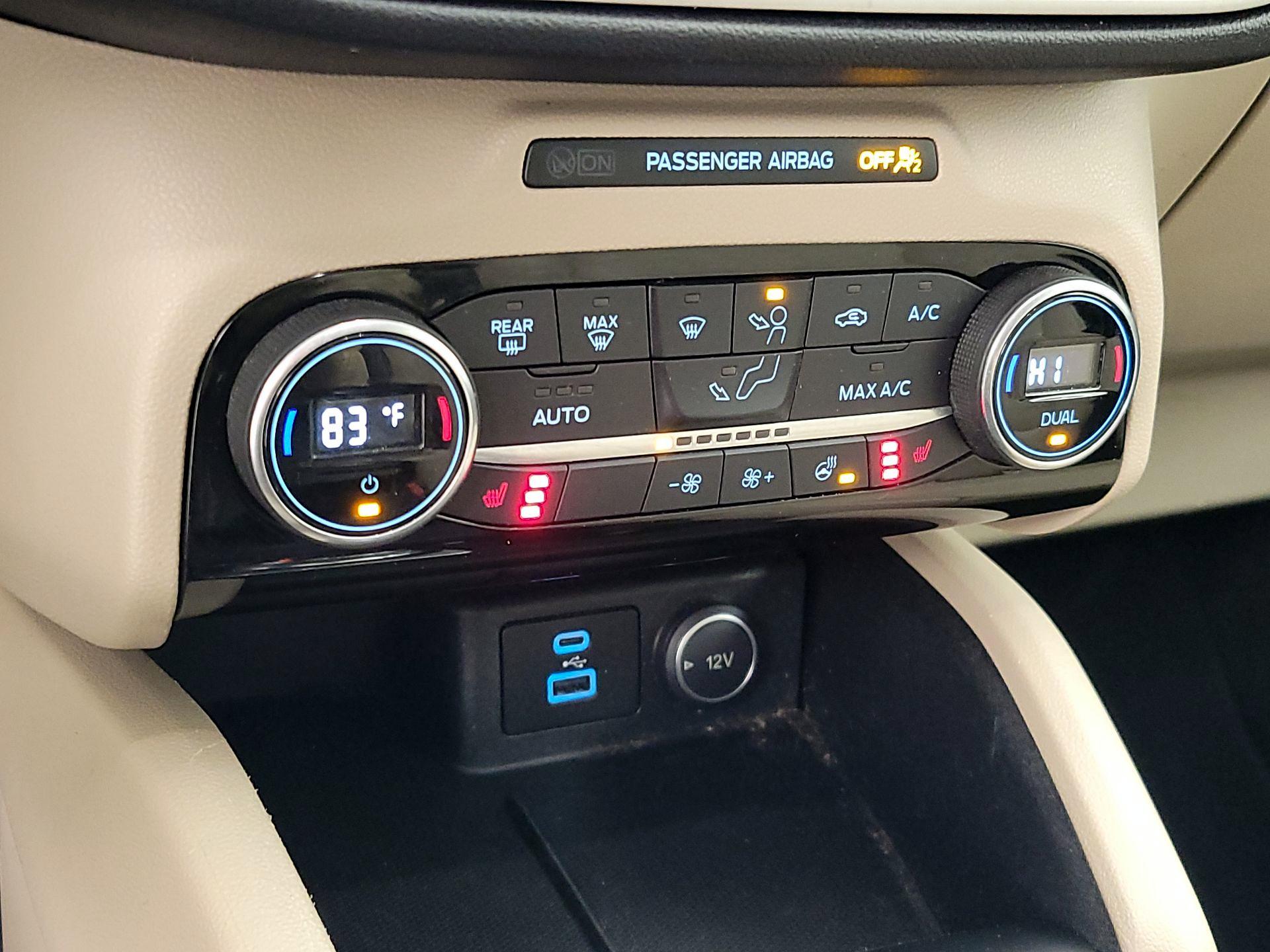 Thumbnail: 2021 Ford Escape - 17