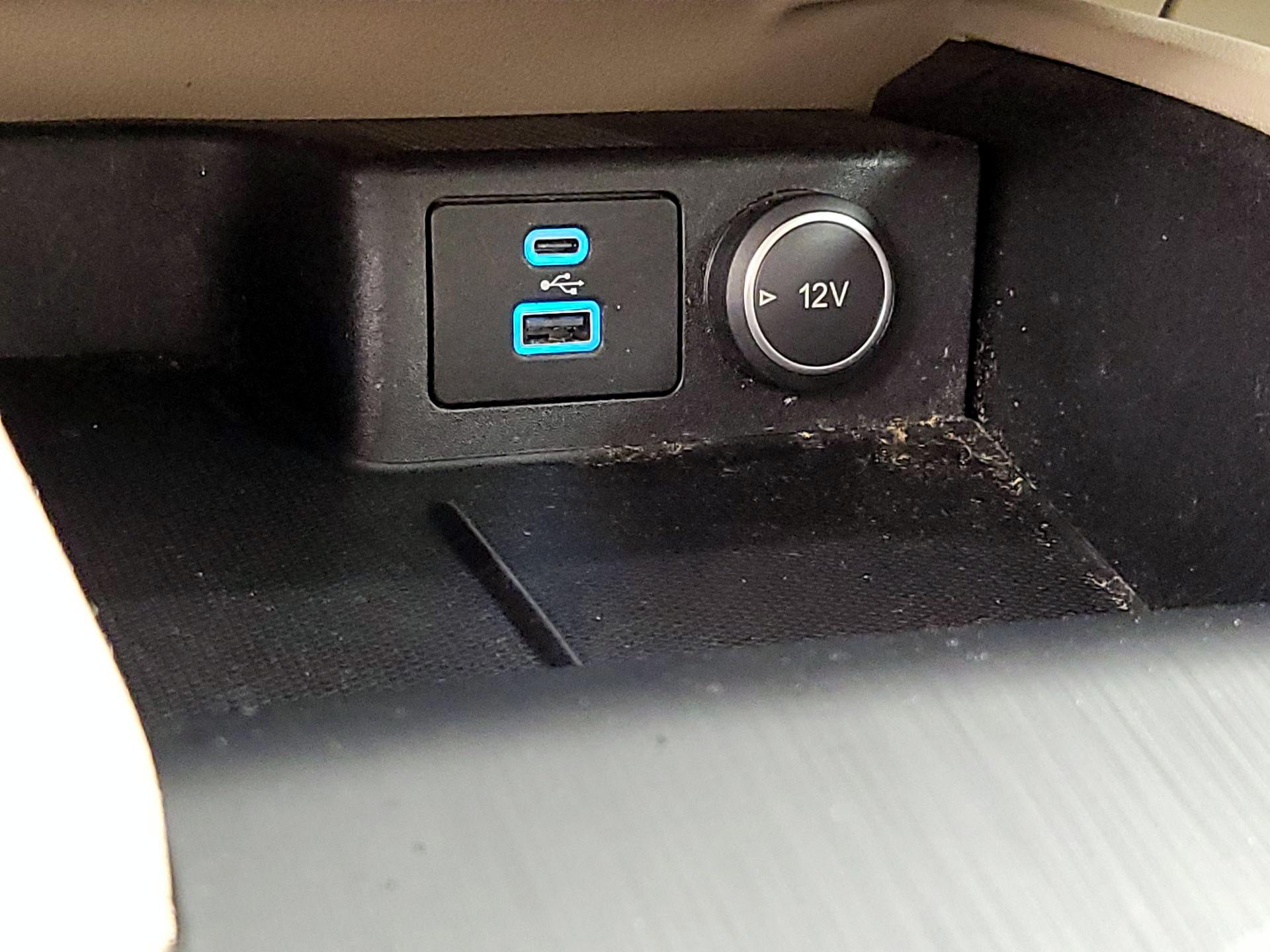 Thumbnail: 2021 Ford Escape - 19