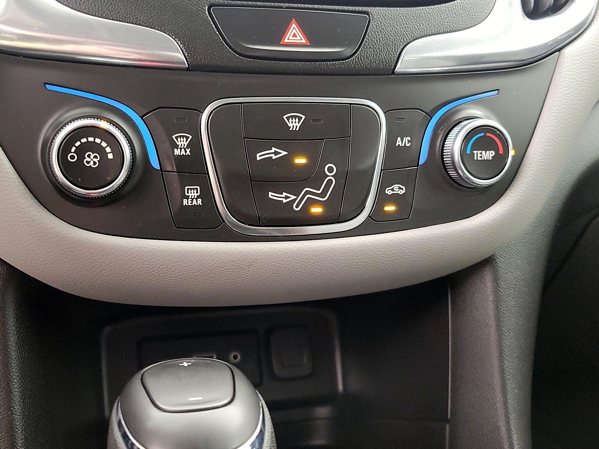 Thumbnail: 2021 Chevrolet Equinox - 16