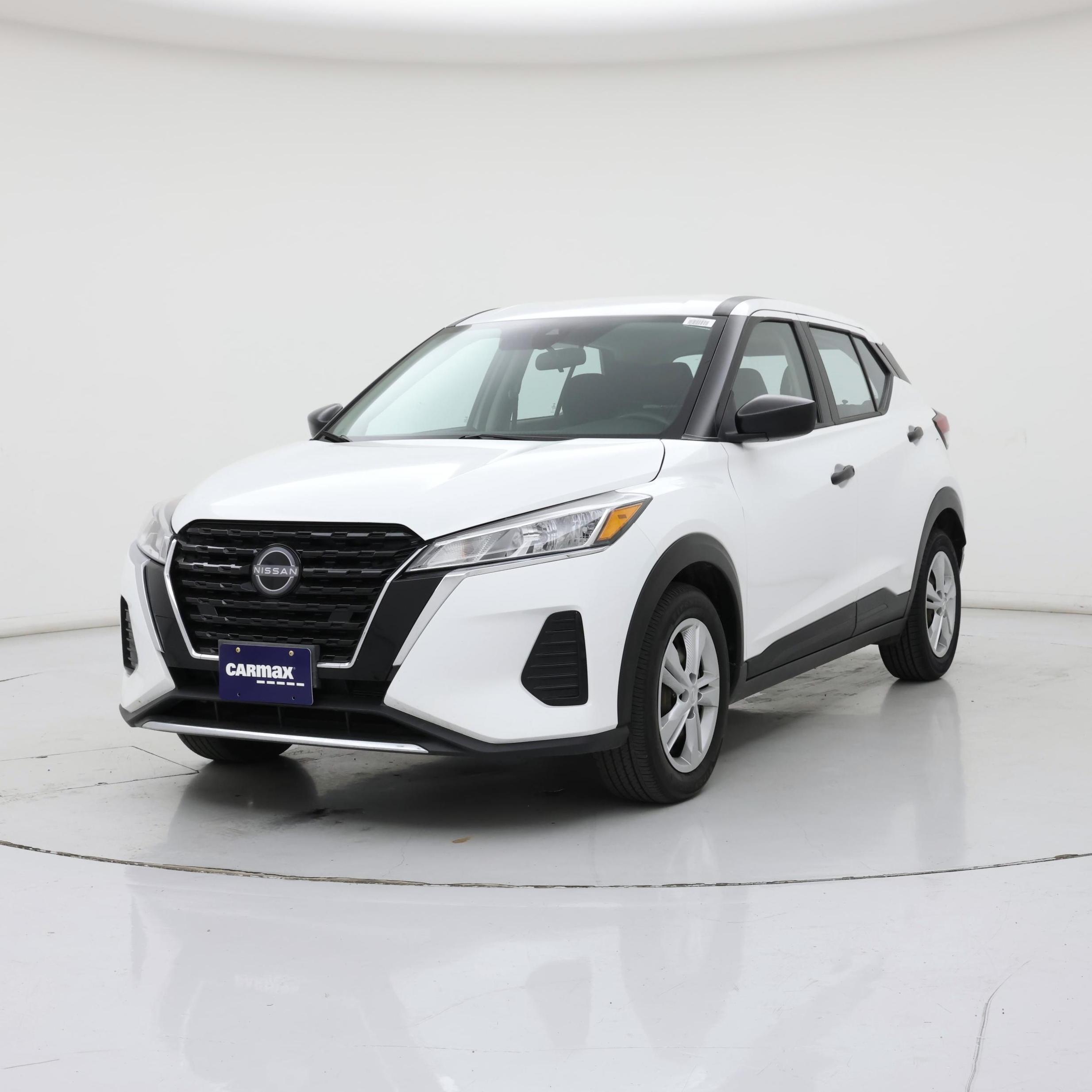 Thumbnail: 2023 Nissan Kicks - 4