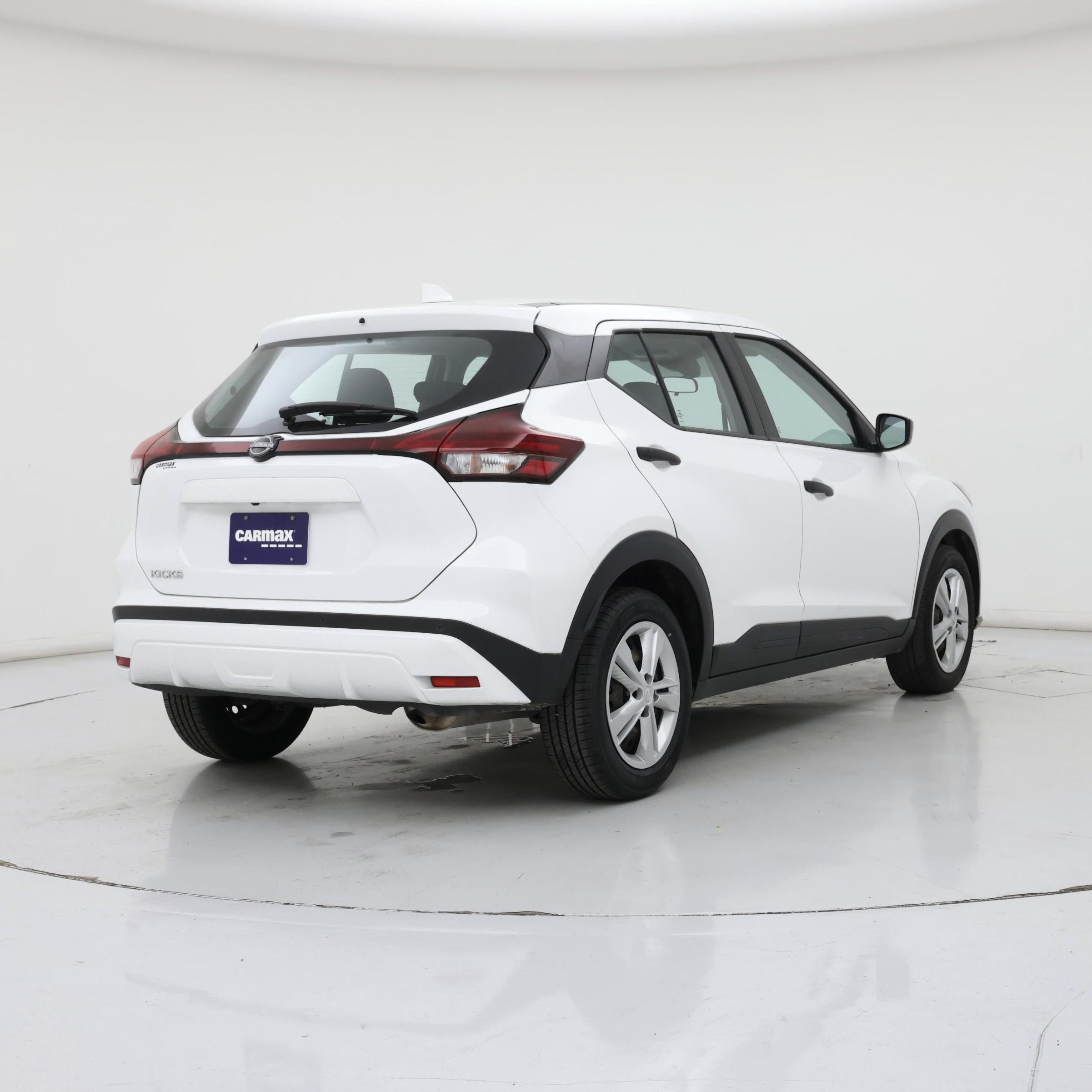 Thumbnail: 2023 Nissan Kicks - 8