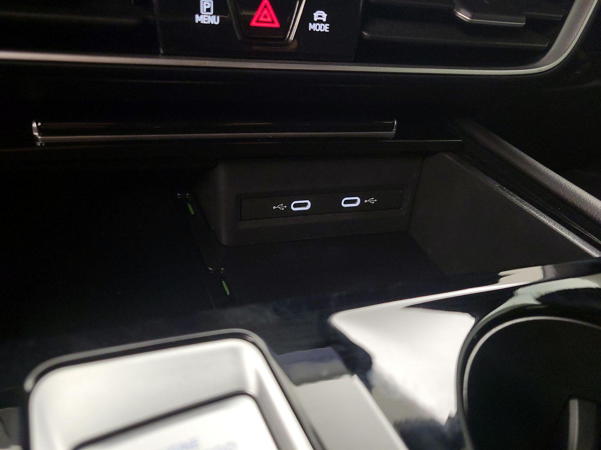 Thumbnail: 2024 Volkswagen Atlas - 17