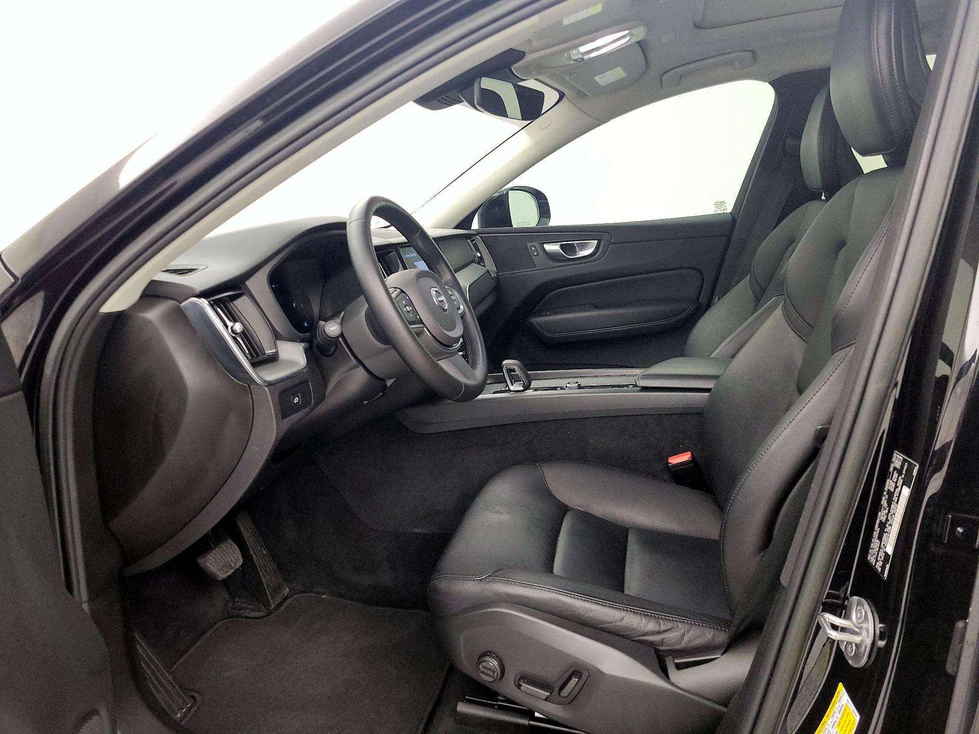 Thumbnail: 2023 Volvo XC60 - 11