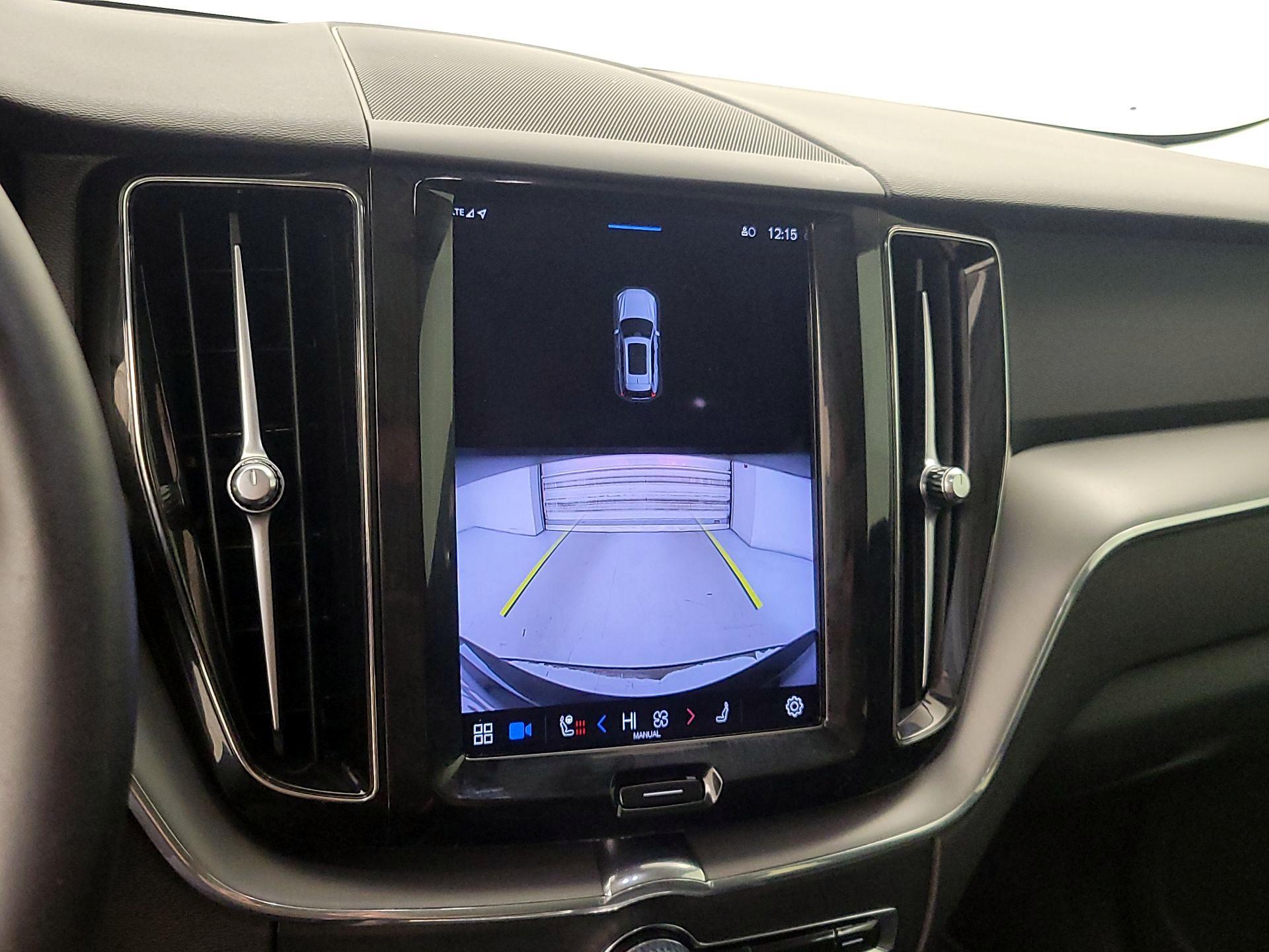 Thumbnail: 2023 Volvo XC60 - 15