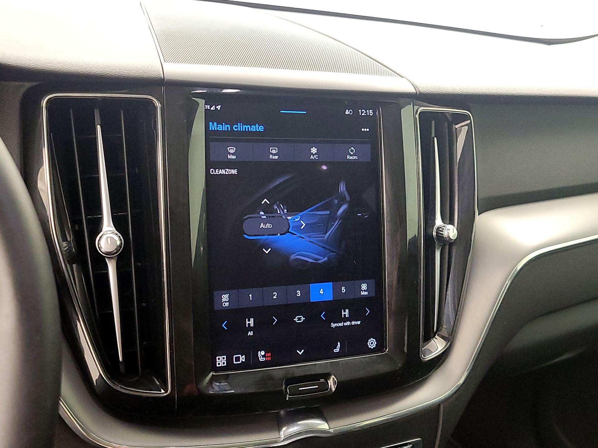 Thumbnail: 2023 Volvo XC60 - 17