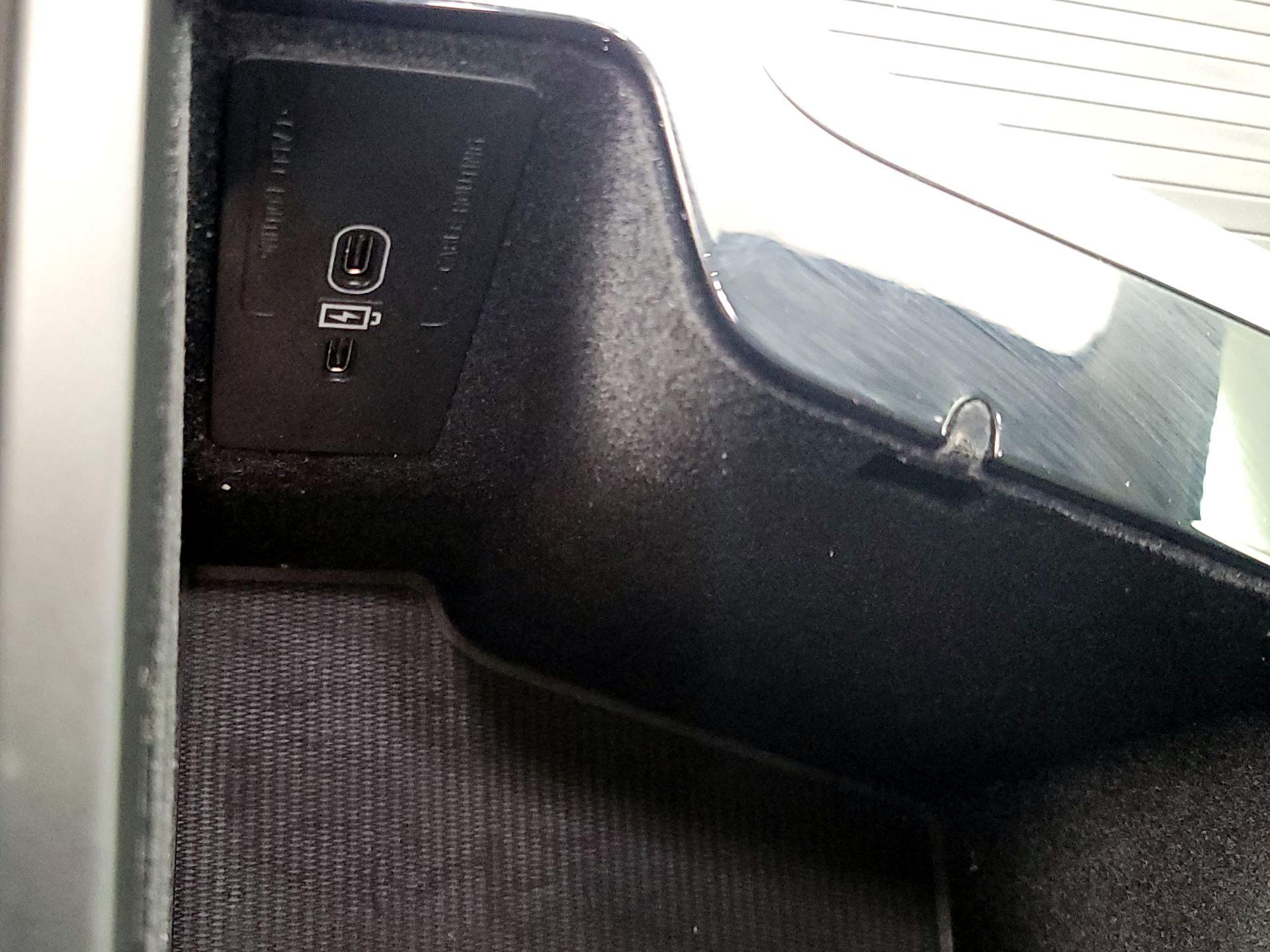 Thumbnail: 2023 Volvo XC60 - 19