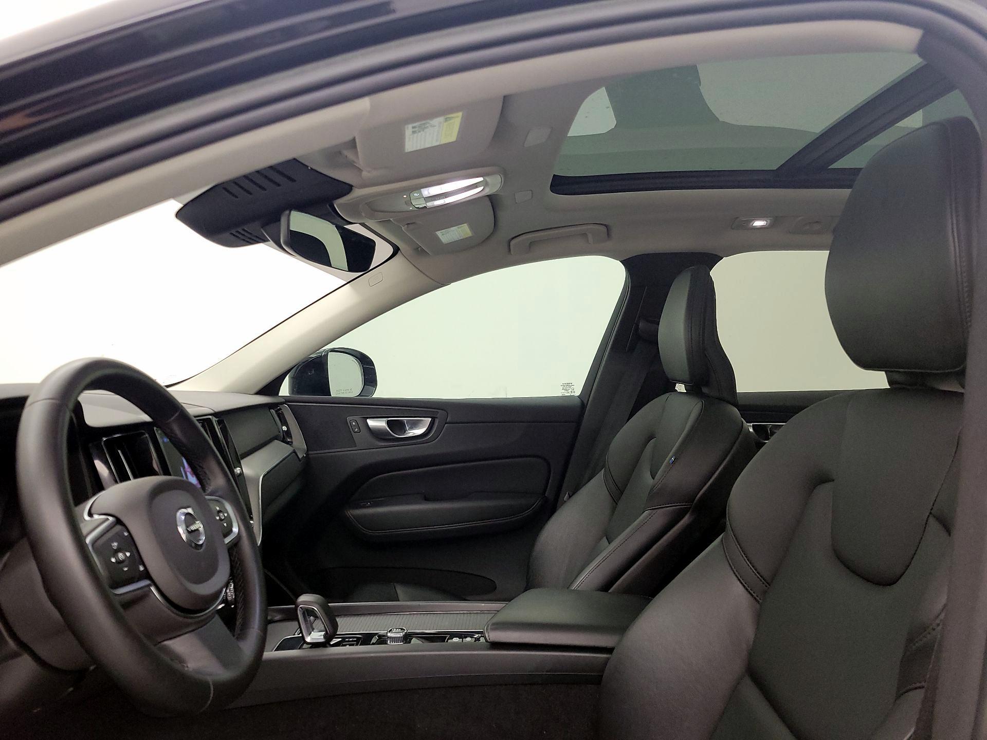 Thumbnail: 2023 Volvo XC60 - 20