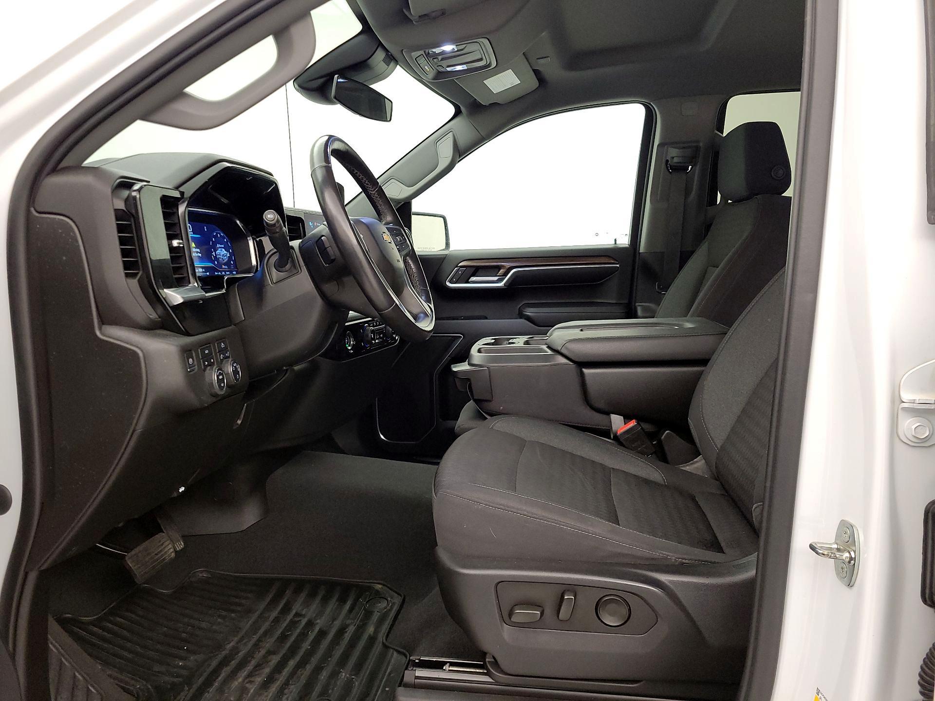 Thumbnail: 2022 Chevrolet Silverado 1500 - 9