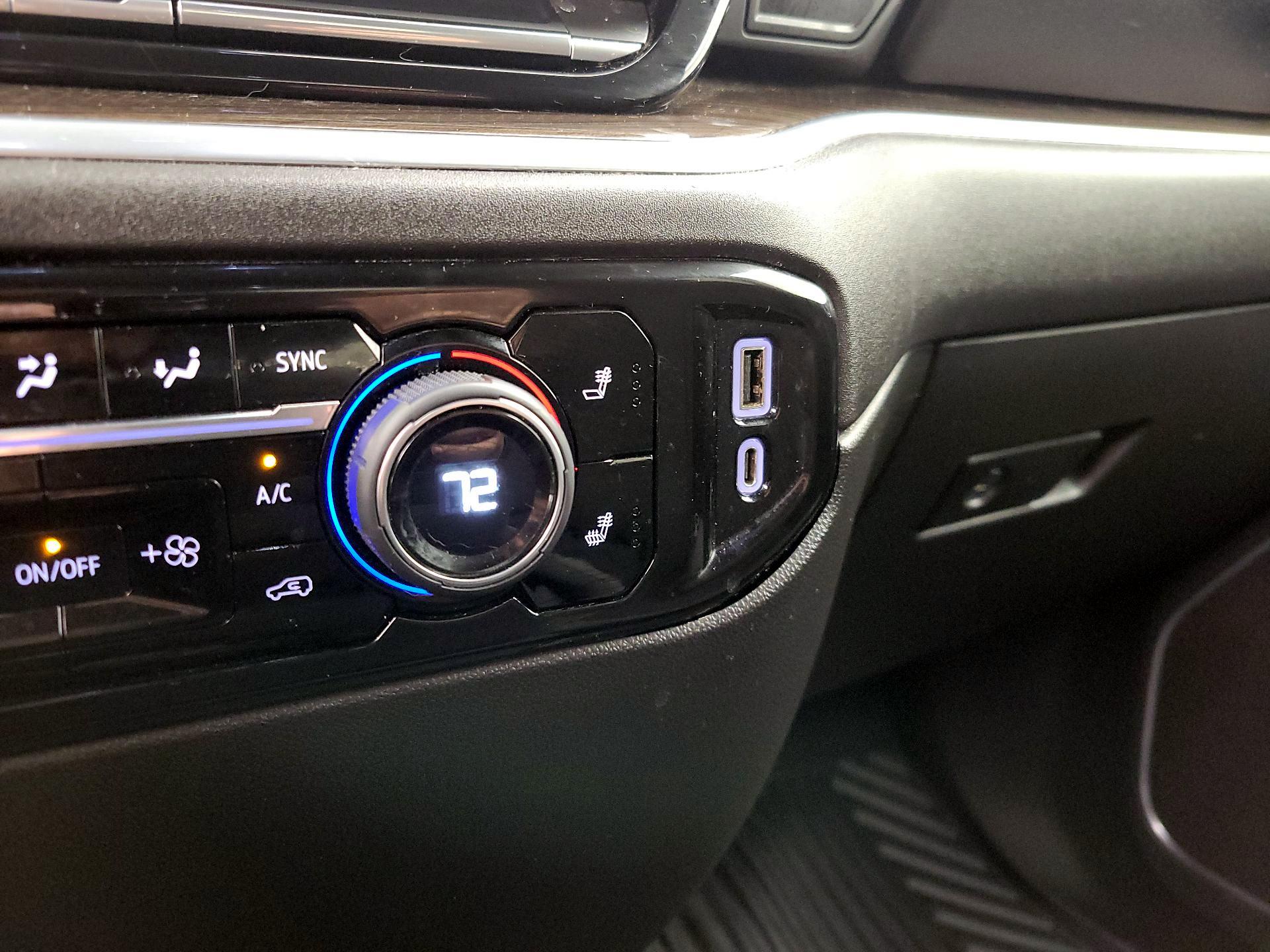 Thumbnail: 2022 Chevrolet Silverado 1500 - 16