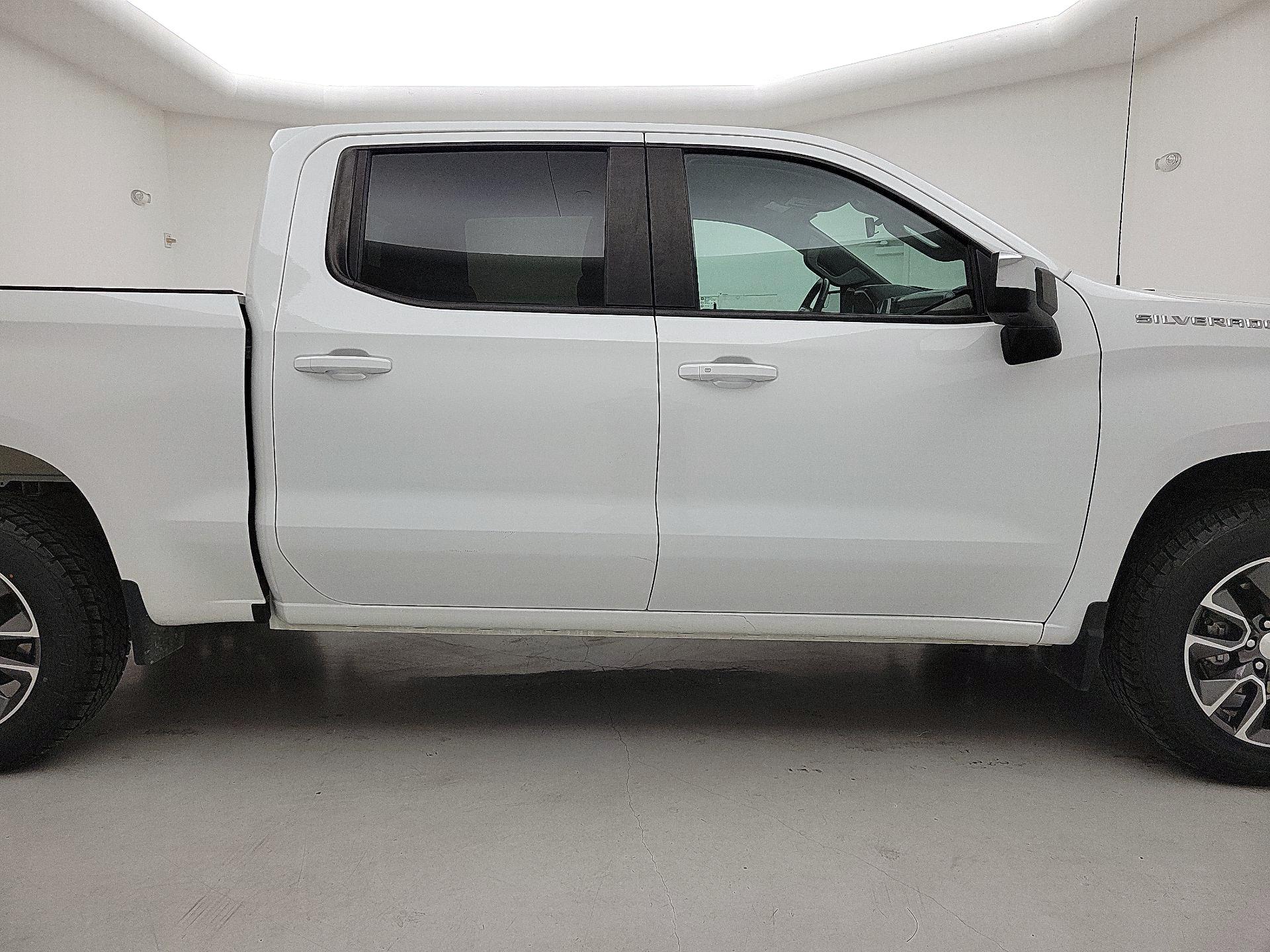 Thumbnail: 2022 Chevrolet Silverado 1500 - 4