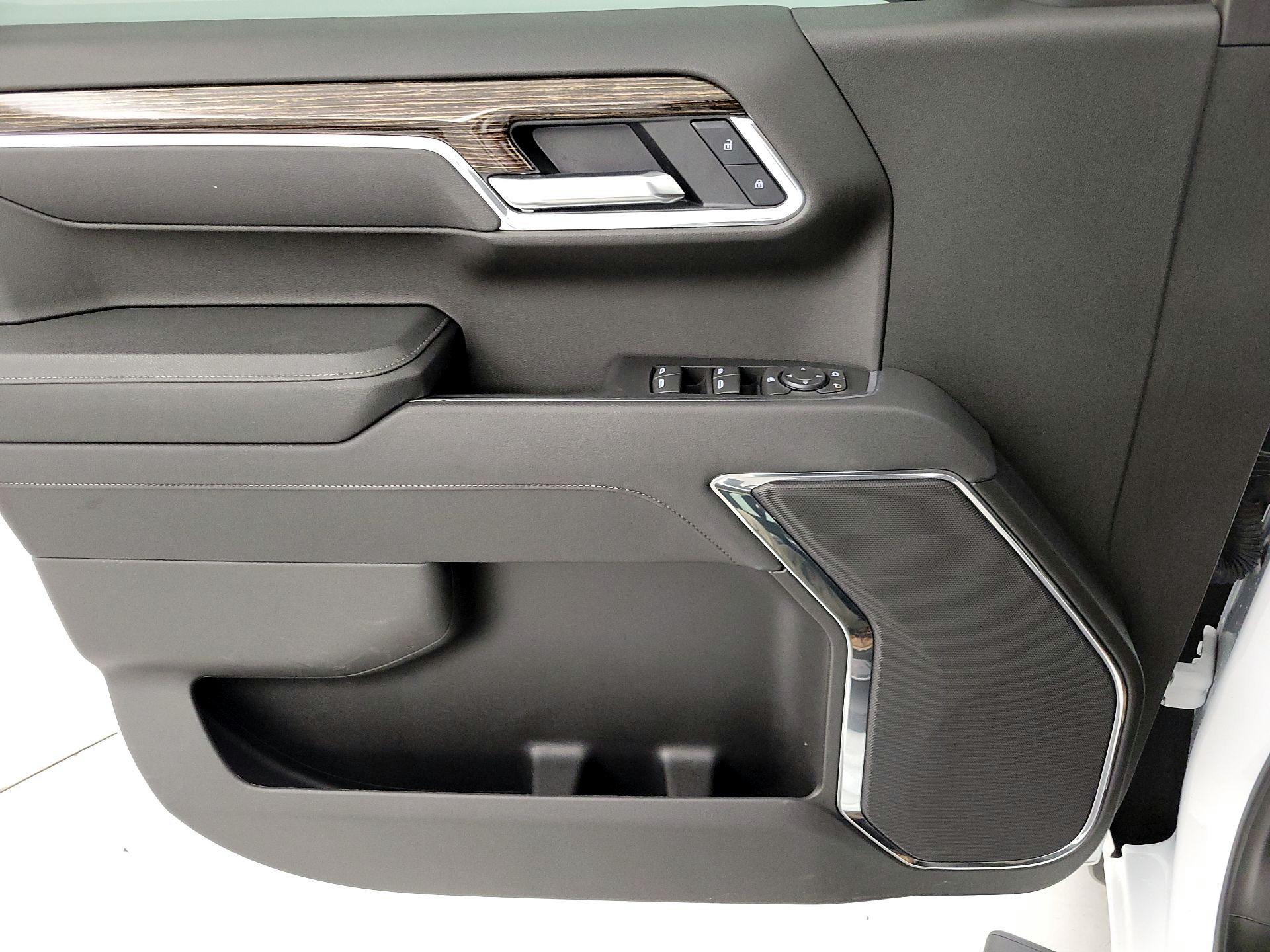 Thumbnail: 2025 GMC Sierra 1500 - 12