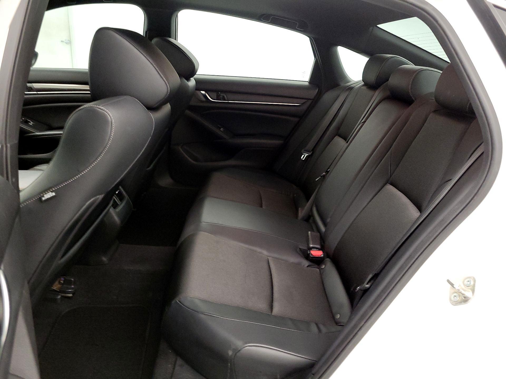 Thumbnail: 2018 Honda Accord - 20