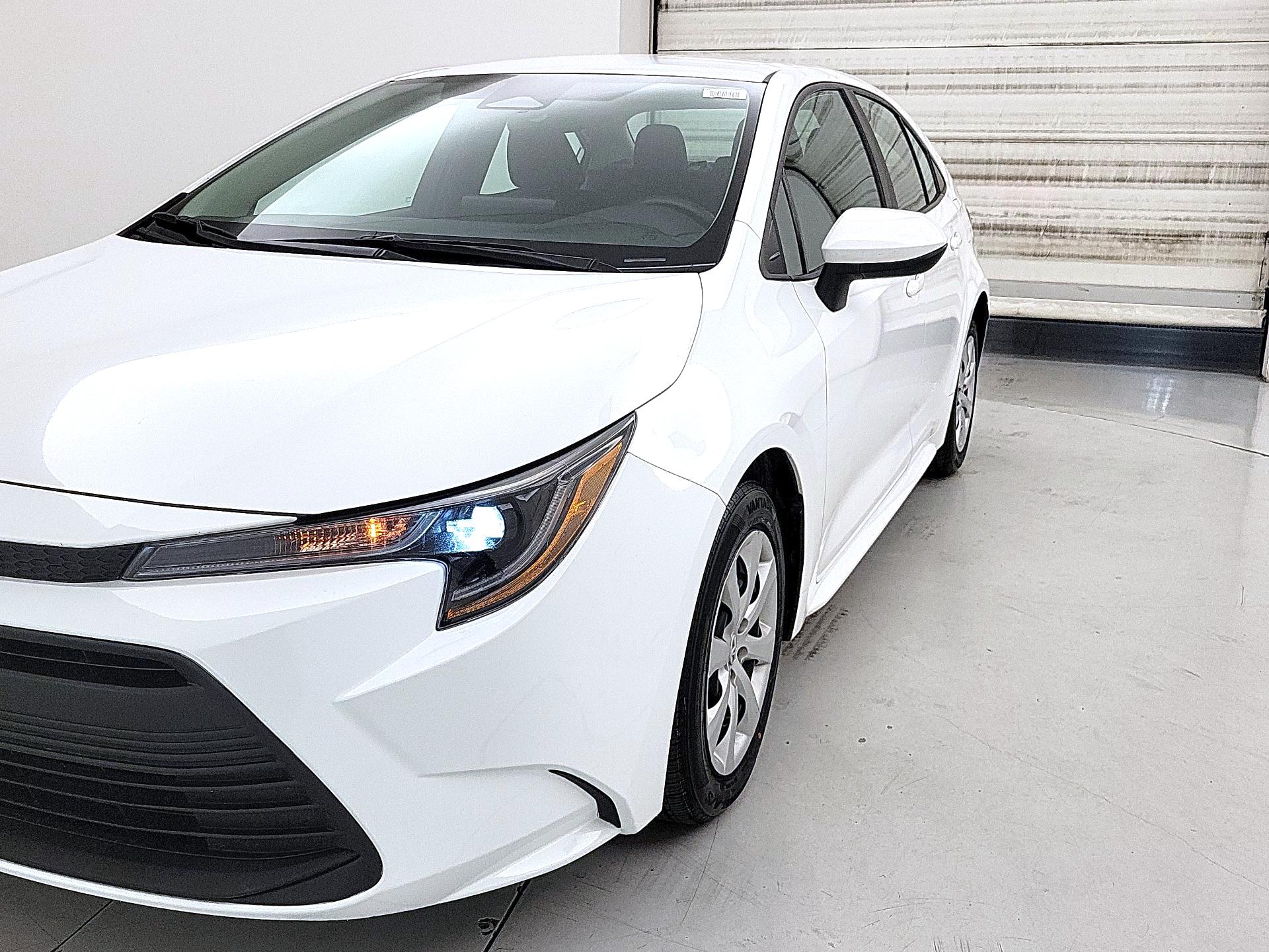 Thumbnail: 2024 Toyota Corolla - 3