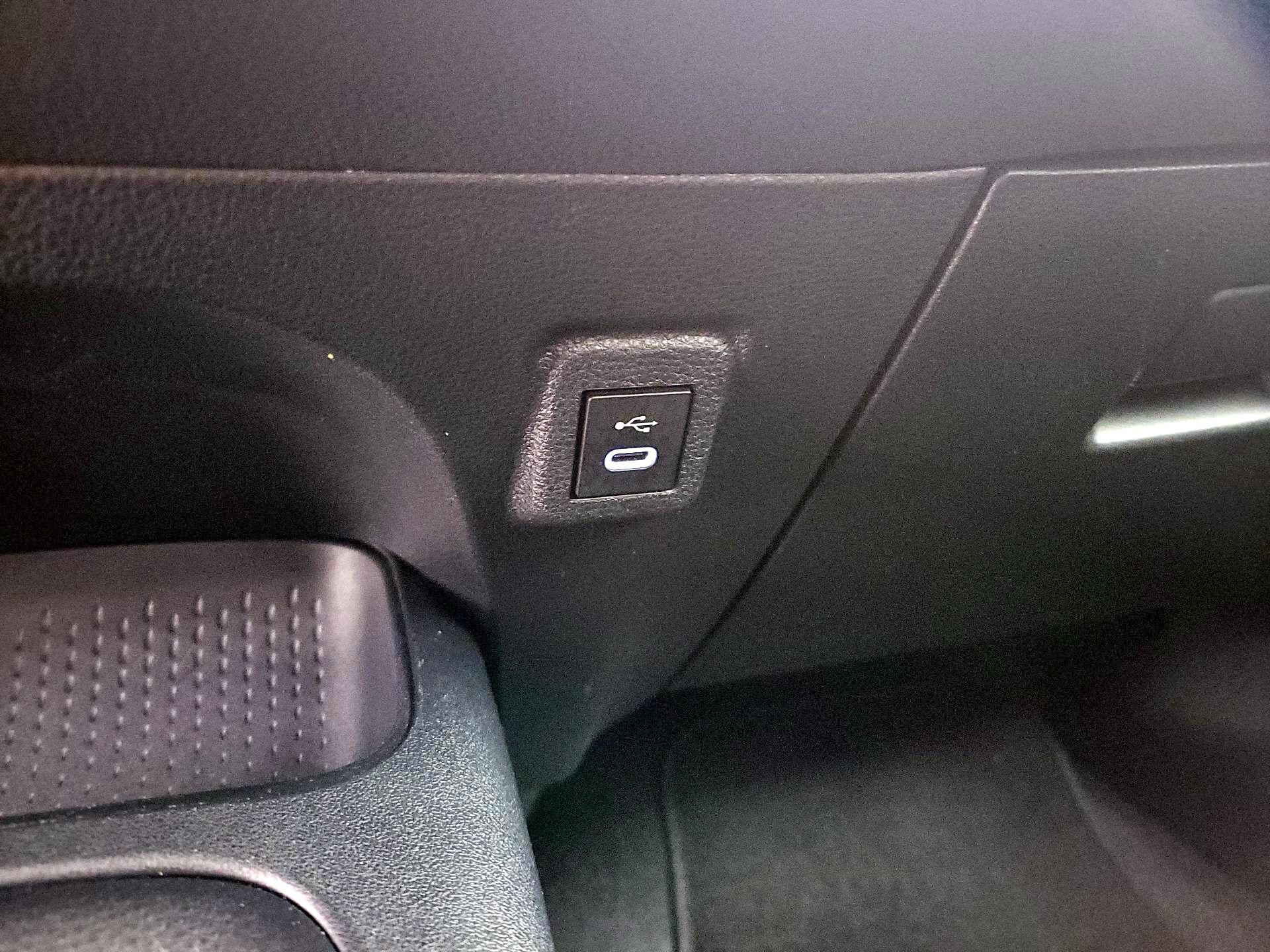 Thumbnail: 2024 Toyota Corolla - 18