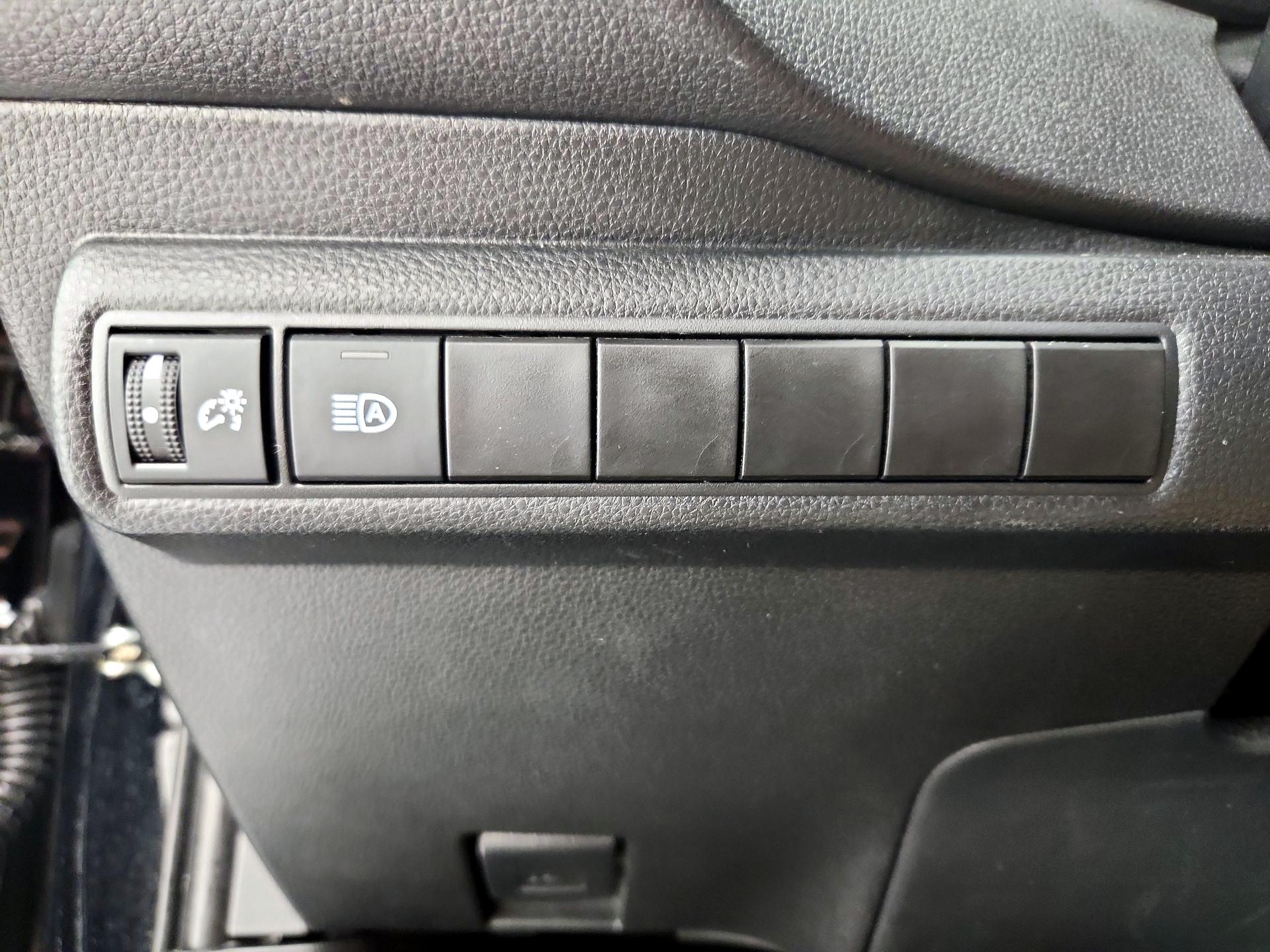 Thumbnail: 2024 Toyota Corolla - 13