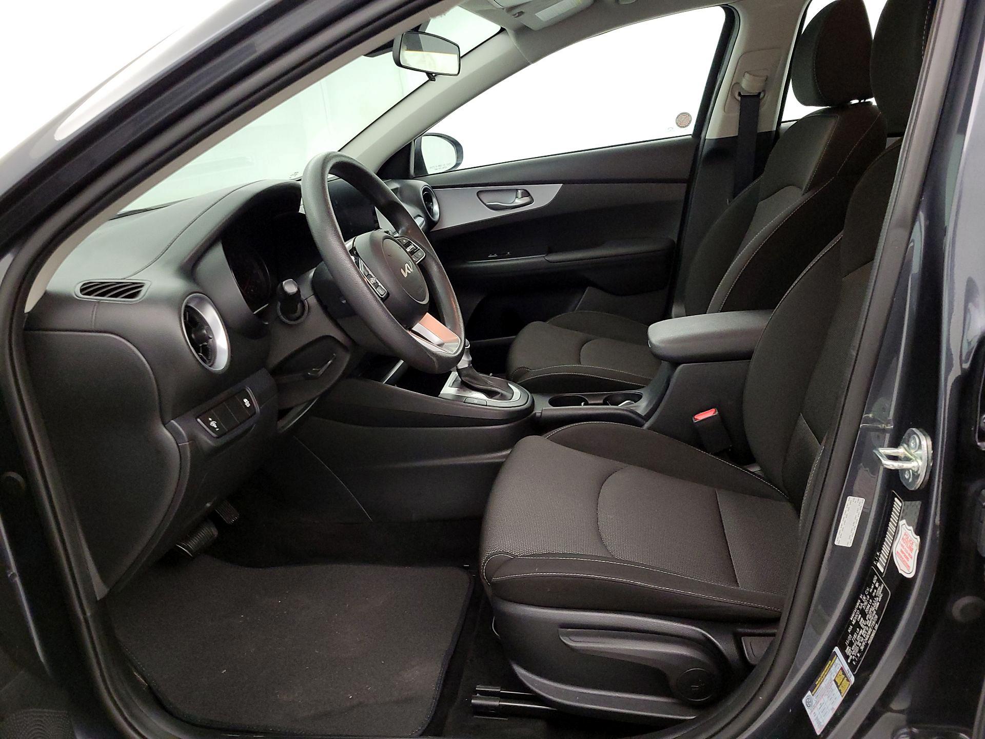 Thumbnail: 2024 Kia Forte - 11