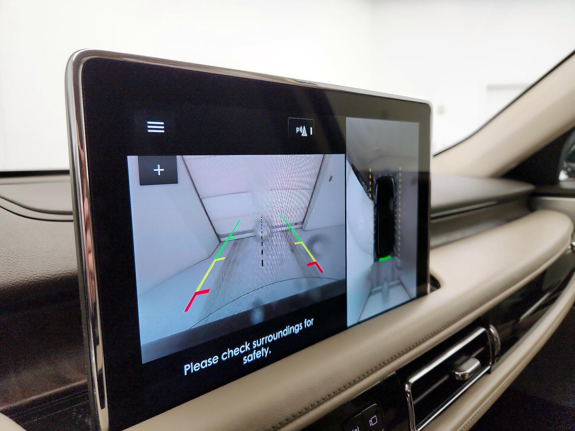 Thumbnail: 2022 Lincoln Aviator - 15