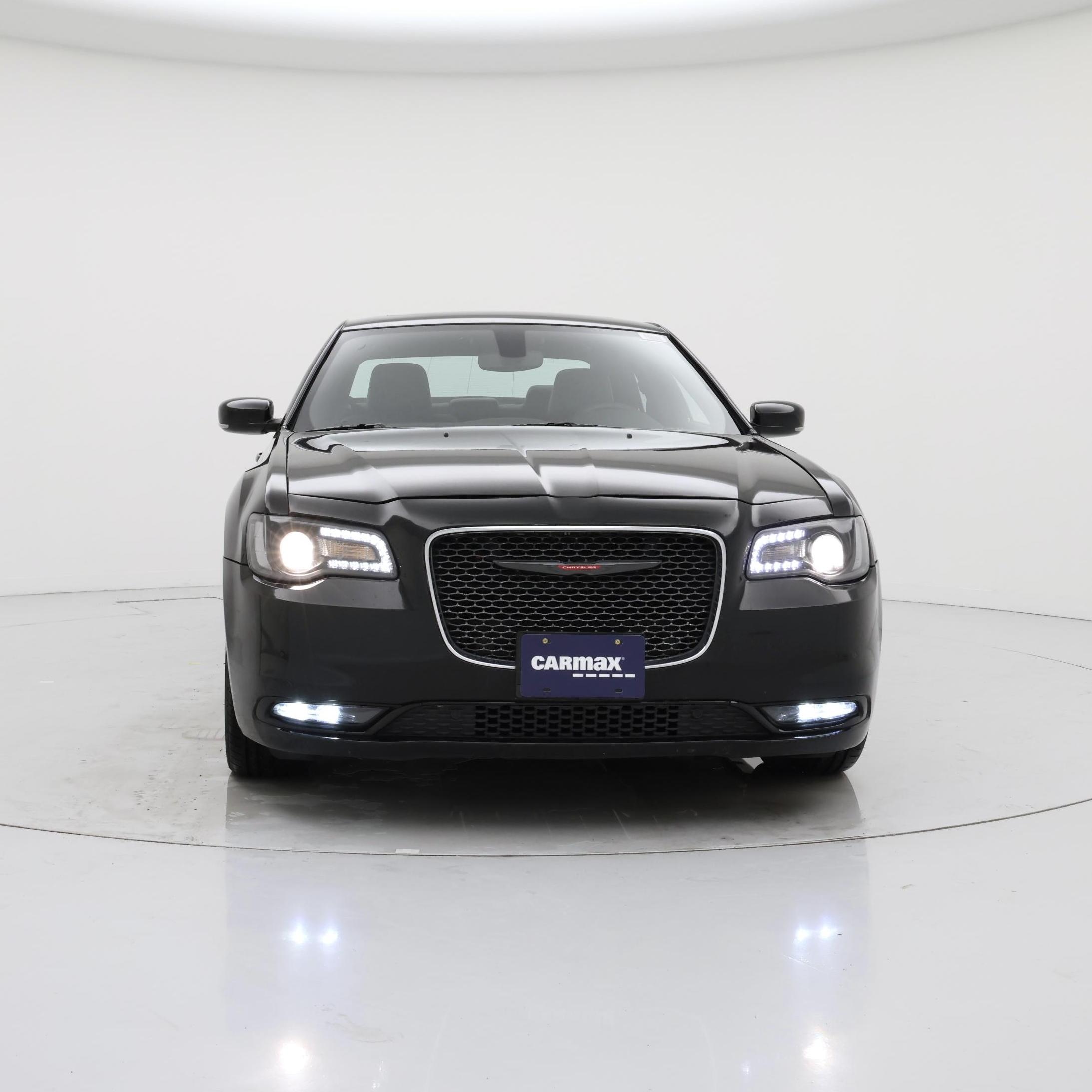 Thumbnail: 2023 Chrysler 300 - 5