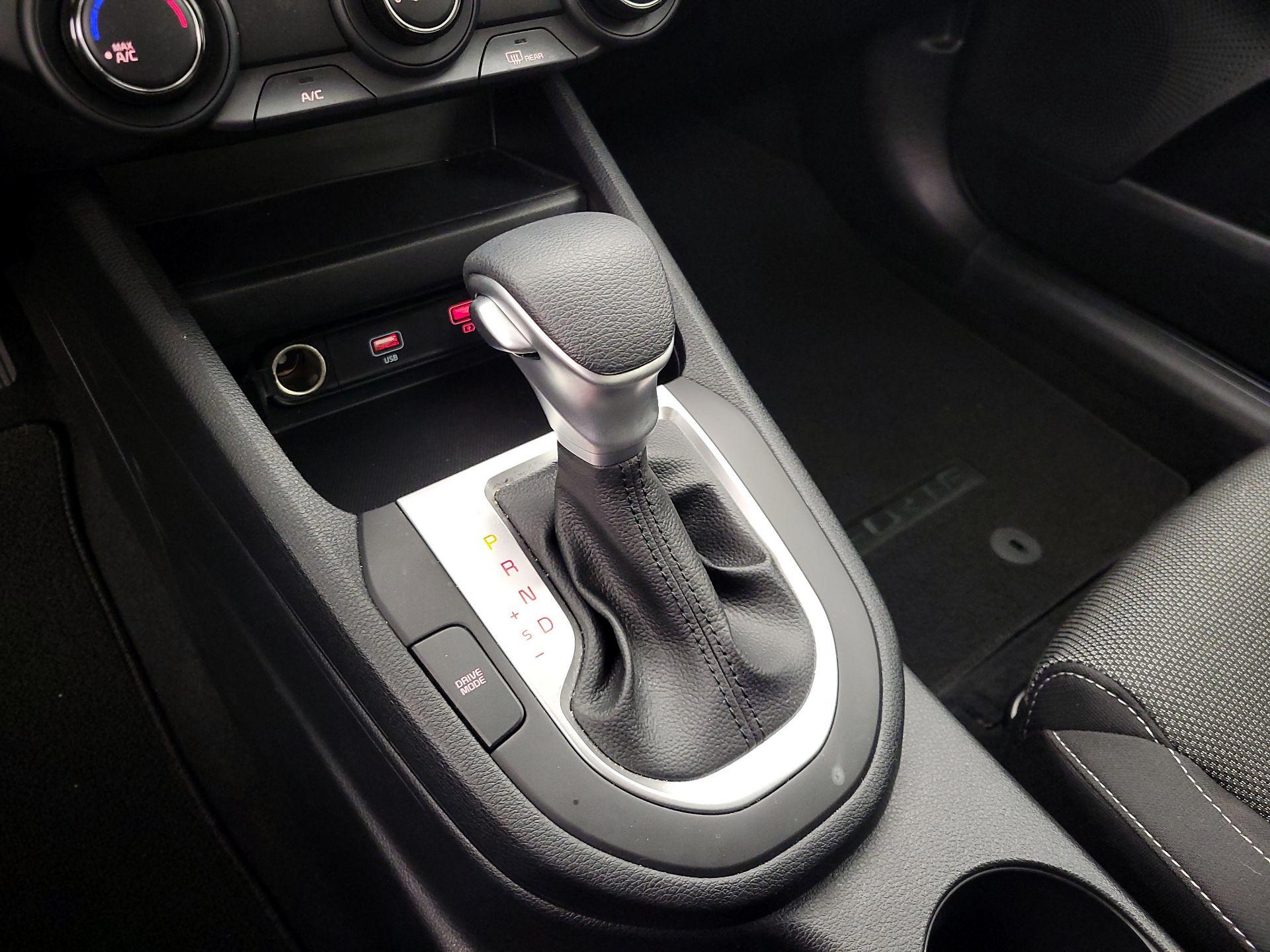 Thumbnail: 2024 Kia Forte - 17