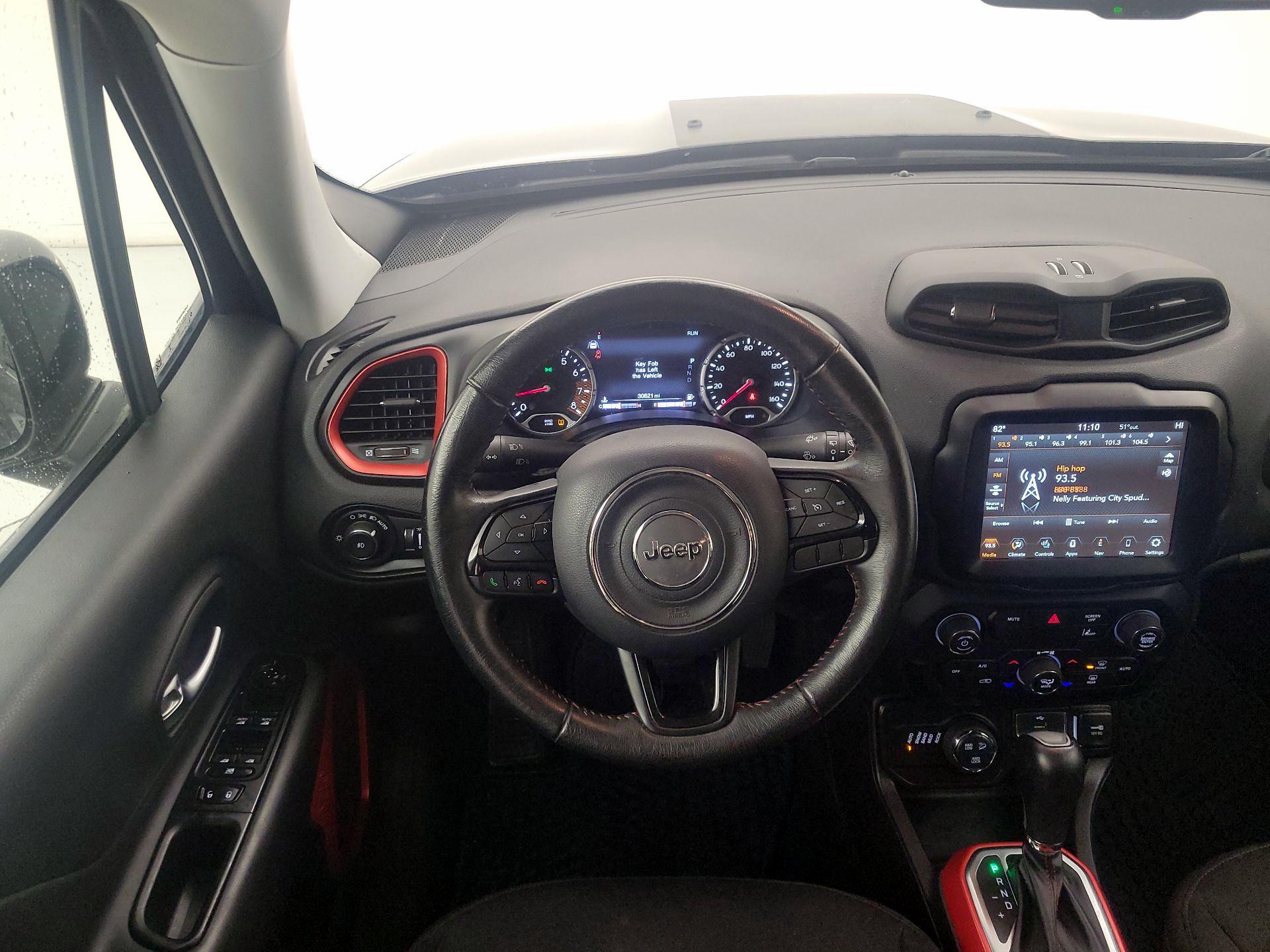 Thumbnail: 2022 Jeep Renegade - 10