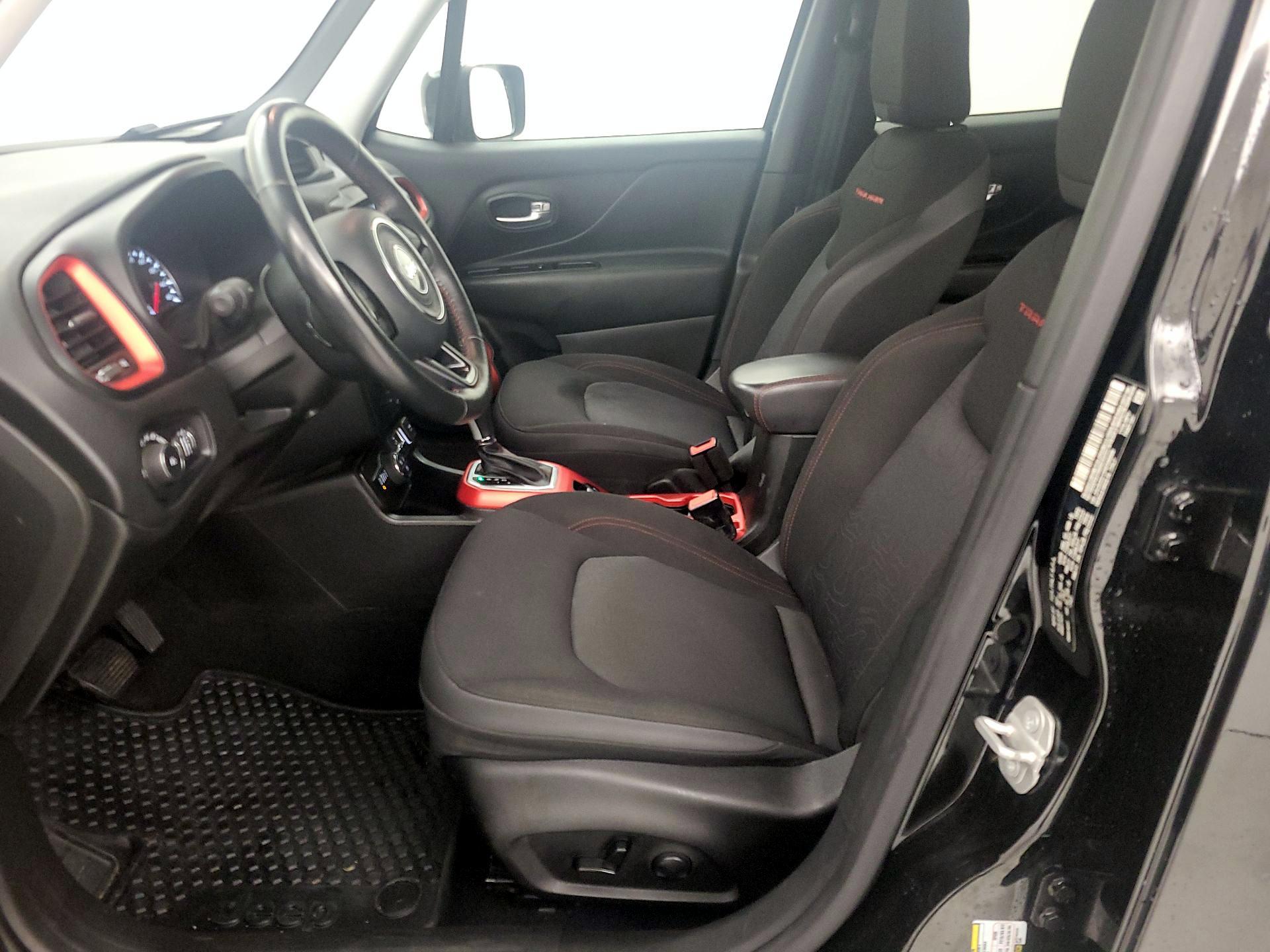 Thumbnail: 2022 Jeep Renegade - 11