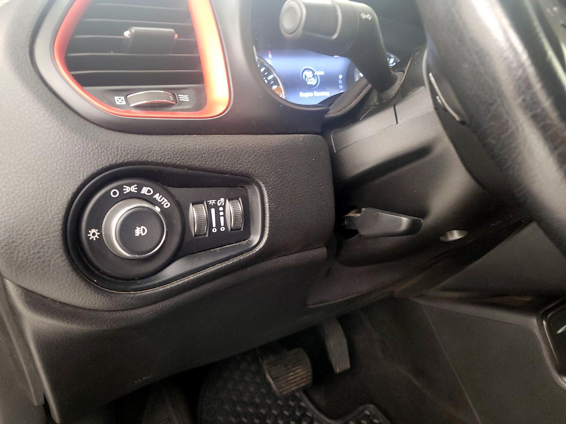 Thumbnail: 2022 Jeep Renegade - 13