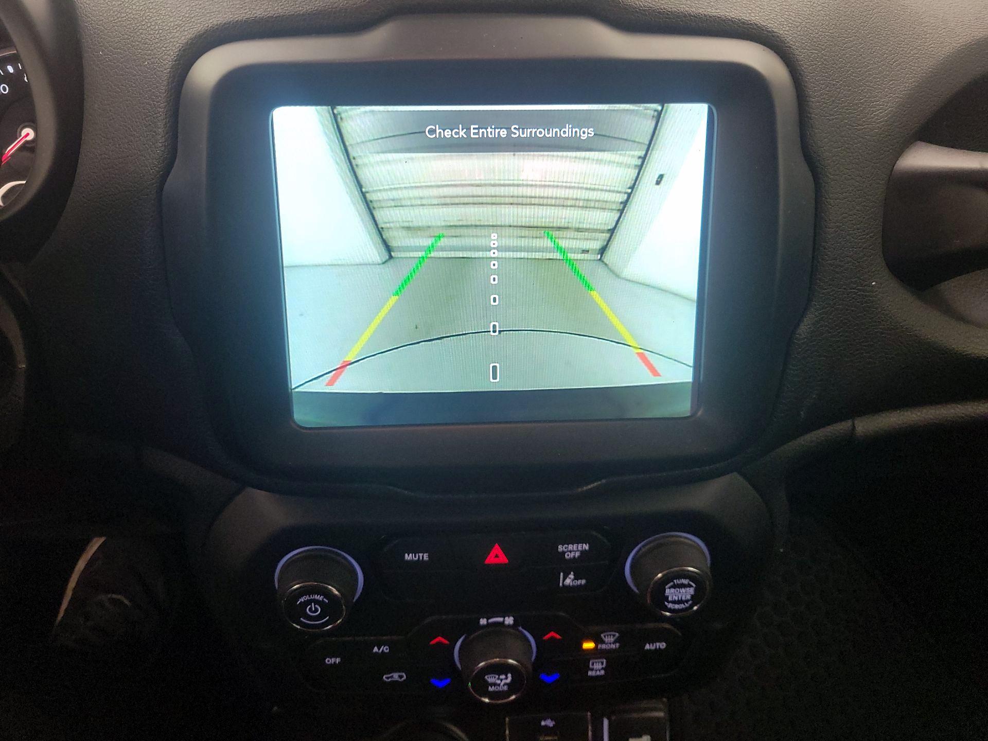 Thumbnail: 2022 Jeep Renegade - 15