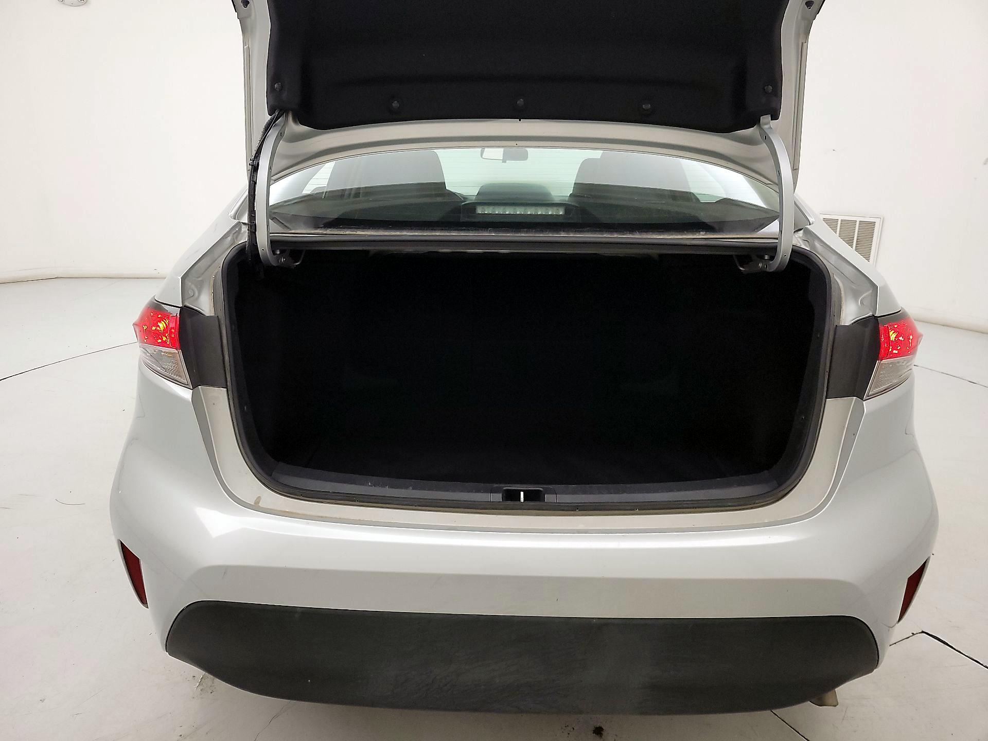 Thumbnail: 2024 Toyota Corolla - 18