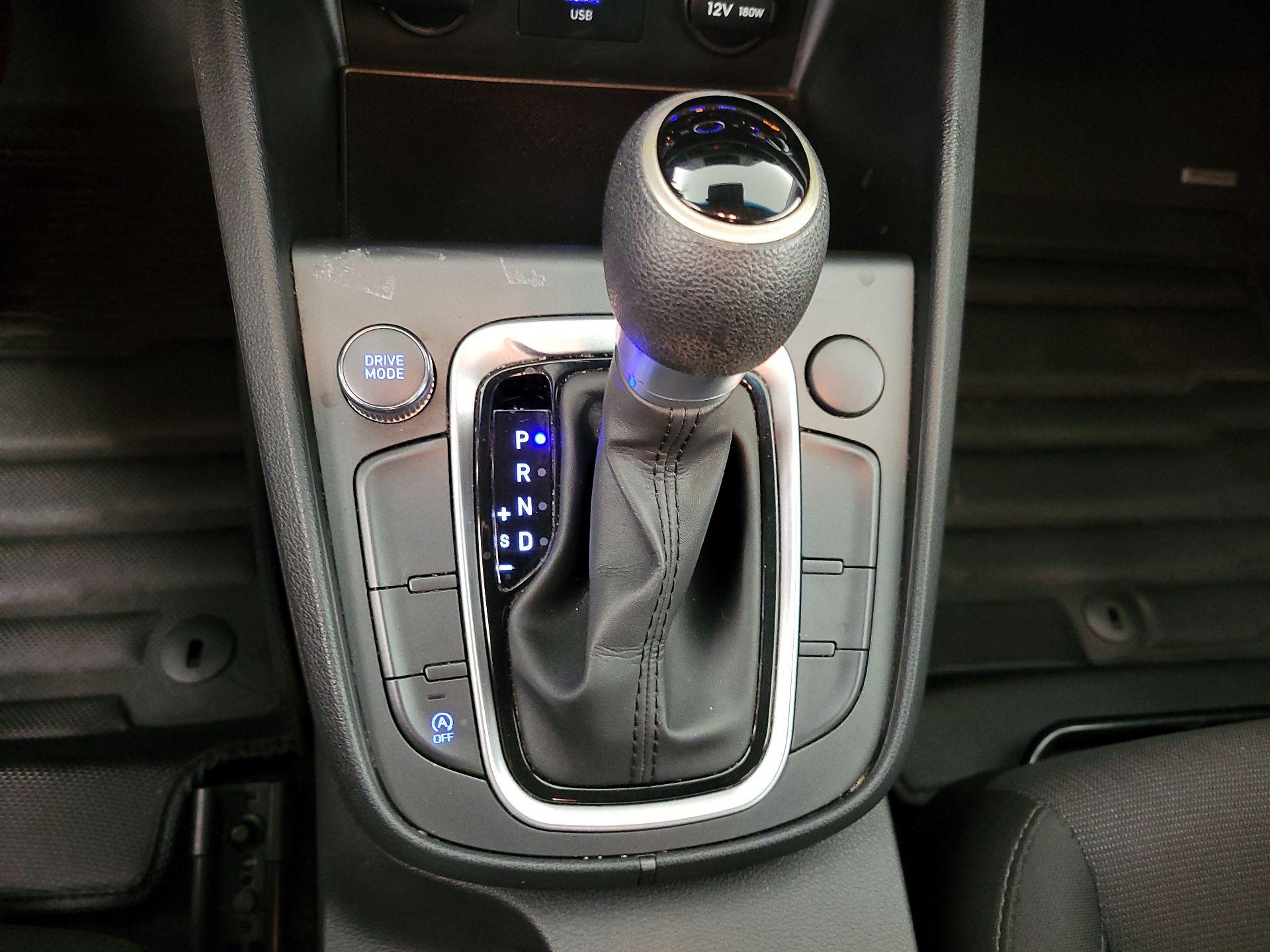 Thumbnail: 2022 Hyundai Kona - 17