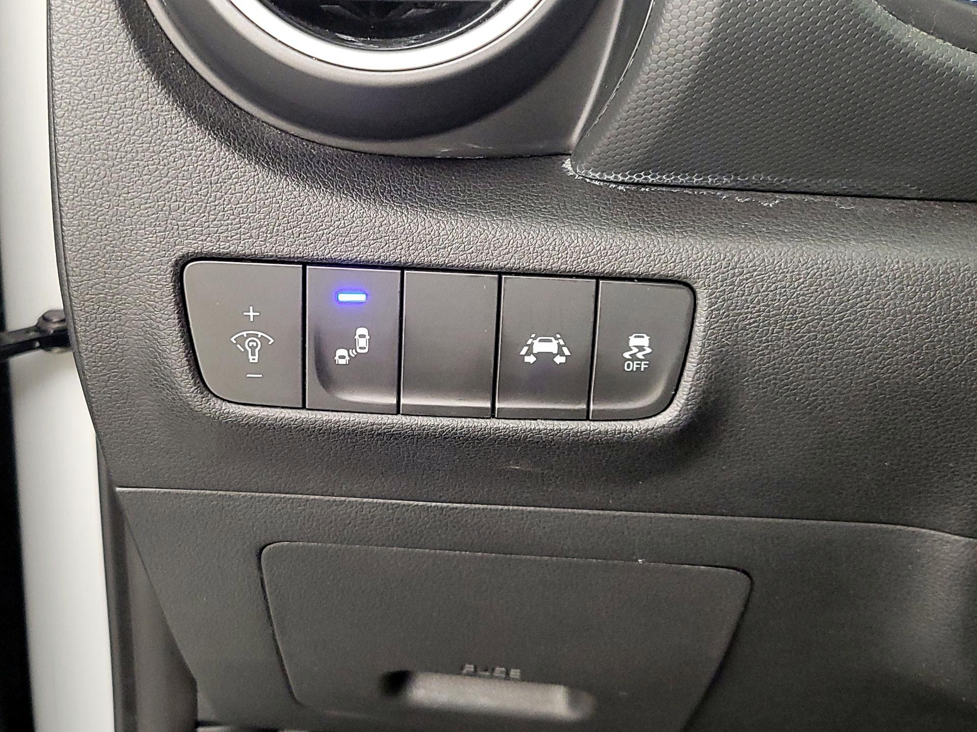 Thumbnail: 2021 Hyundai Kona - 13