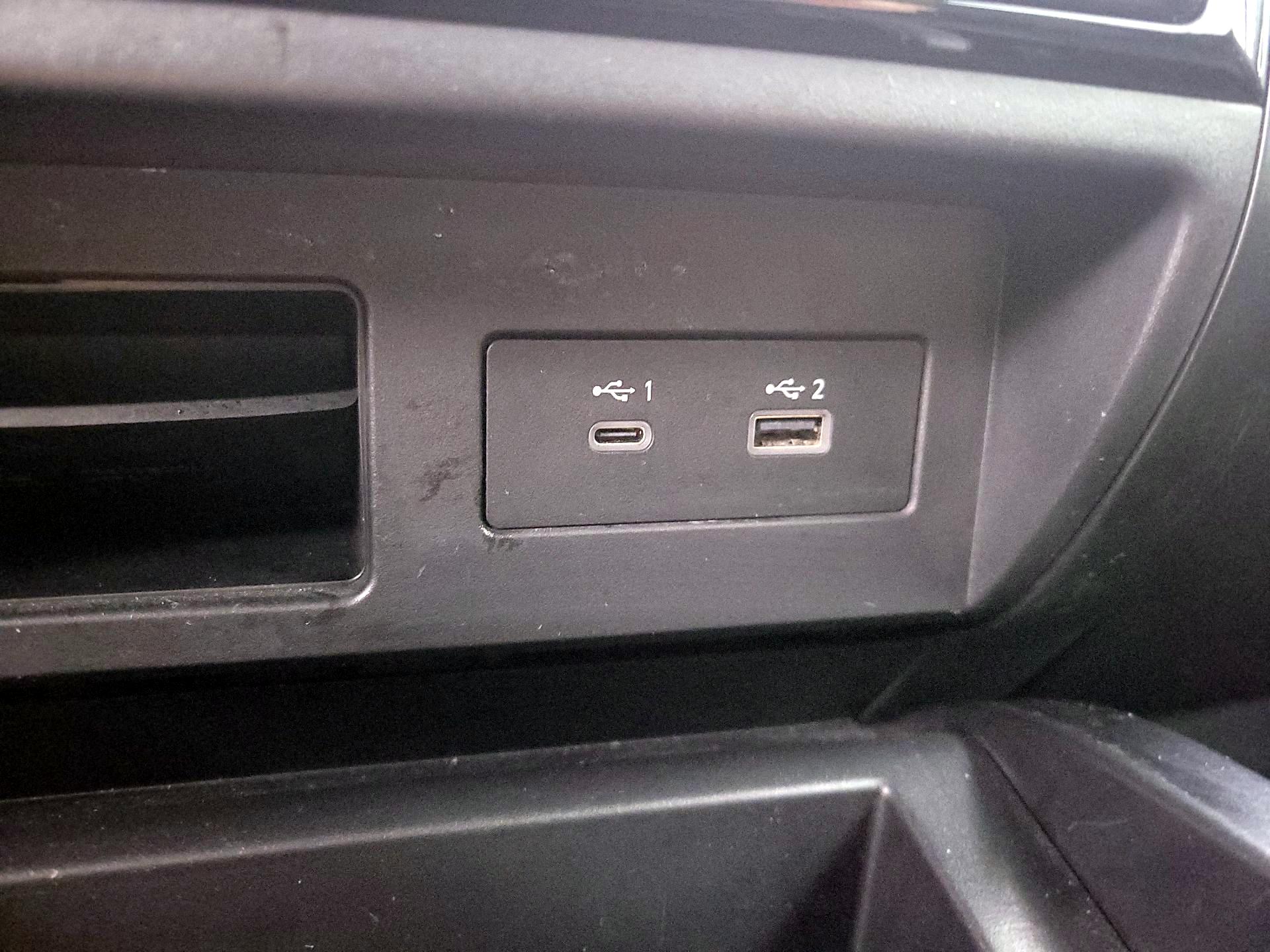 Thumbnail: 2021 Nissan Titan - 19