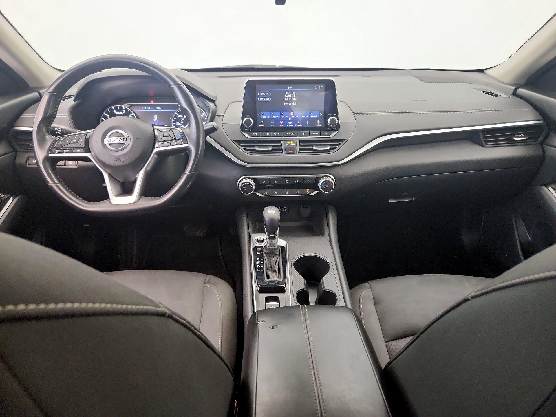 Thumbnail: 2021 Nissan Altima - 9