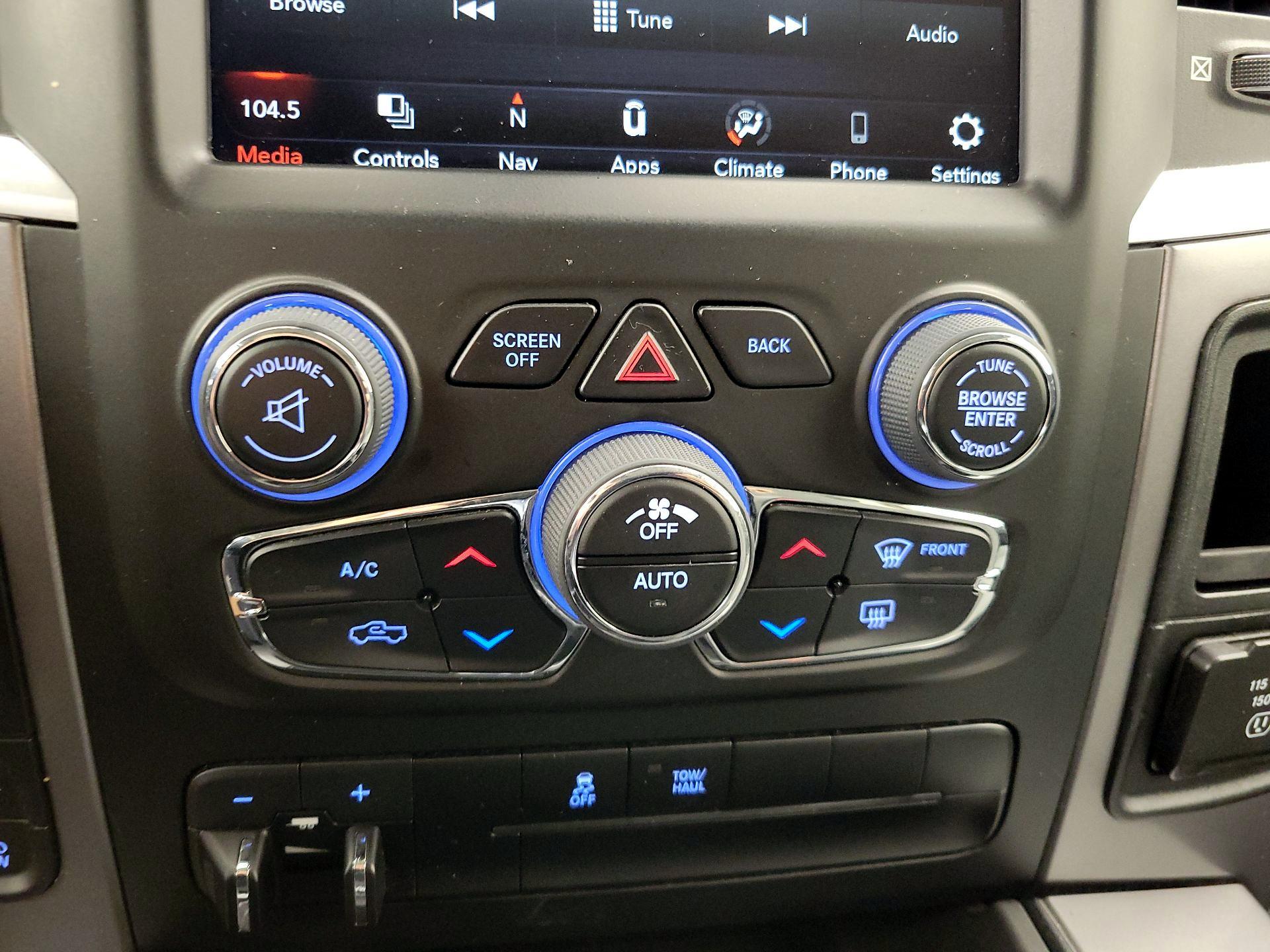 Thumbnail: 2023 RAM 1500 Classic - 17