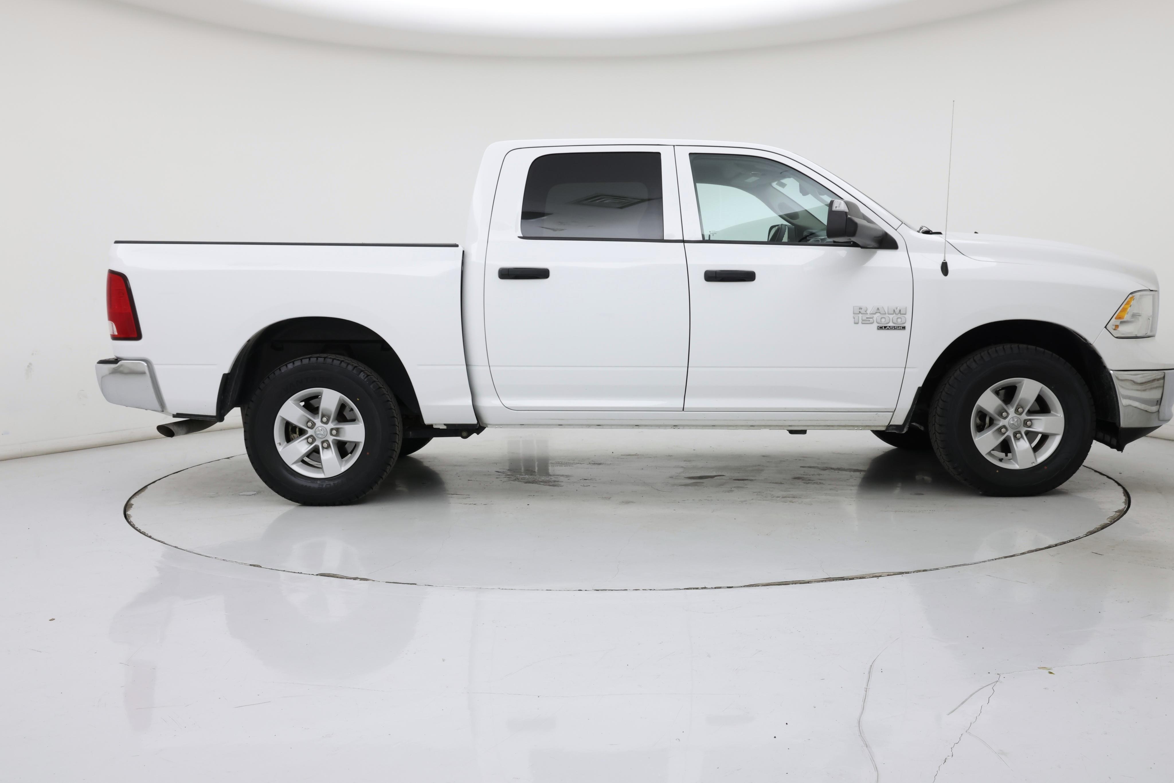 Thumbnail: 2023 RAM 1500 Classic - 7