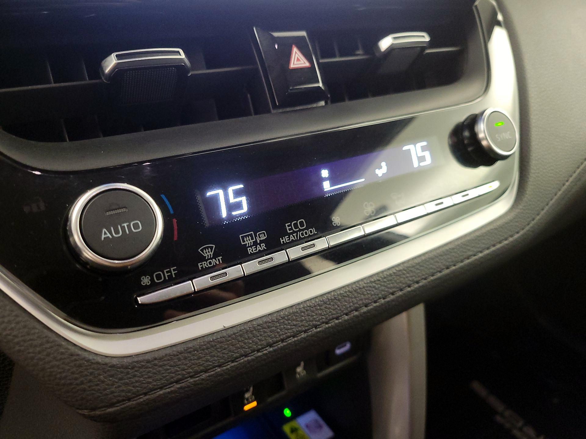 Thumbnail: 2023 Toyota Corolla Cross - 16