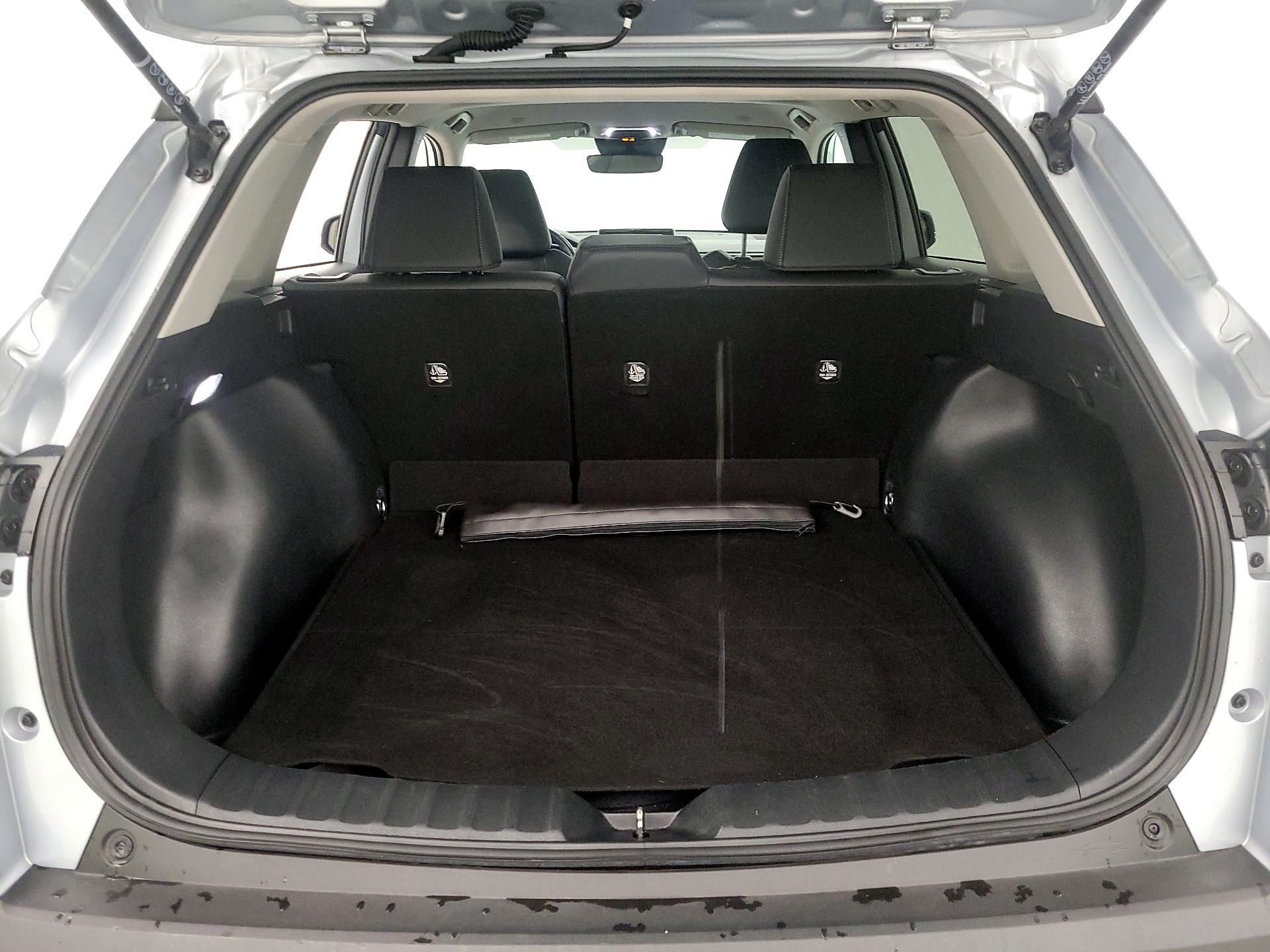 Thumbnail: 2023 Toyota Corolla Cross - 20